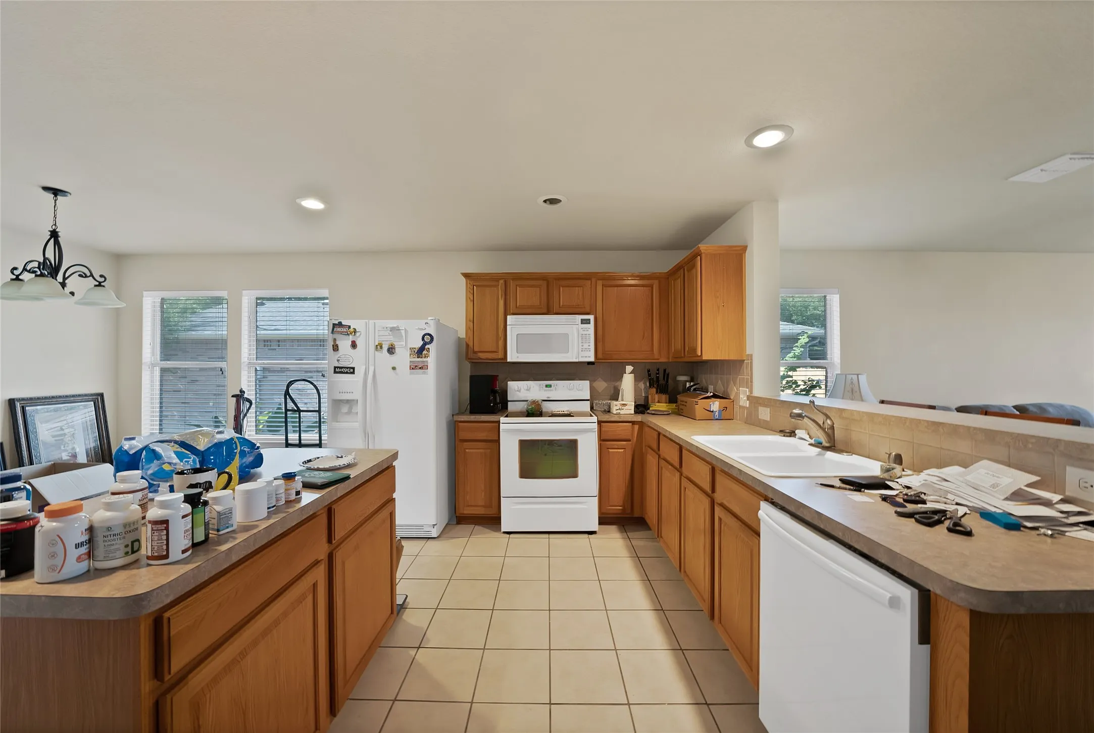 Single Family Residence For Sale in Denton County , 112 Blackforest Road, Krum, Texas 76249, 3 Bedroom, 2 Bathroom, 2 Garage spaces, 1,802 Sqft, built in 2005, mls#21361975, Real Estate Agent in Krum, Homes For Sale in Denton county, Homes For Sale in Krum, Realtor in Krum Texas, Real Estate Brokerage Independent Realty Texas, Luminita Cordes Realtor