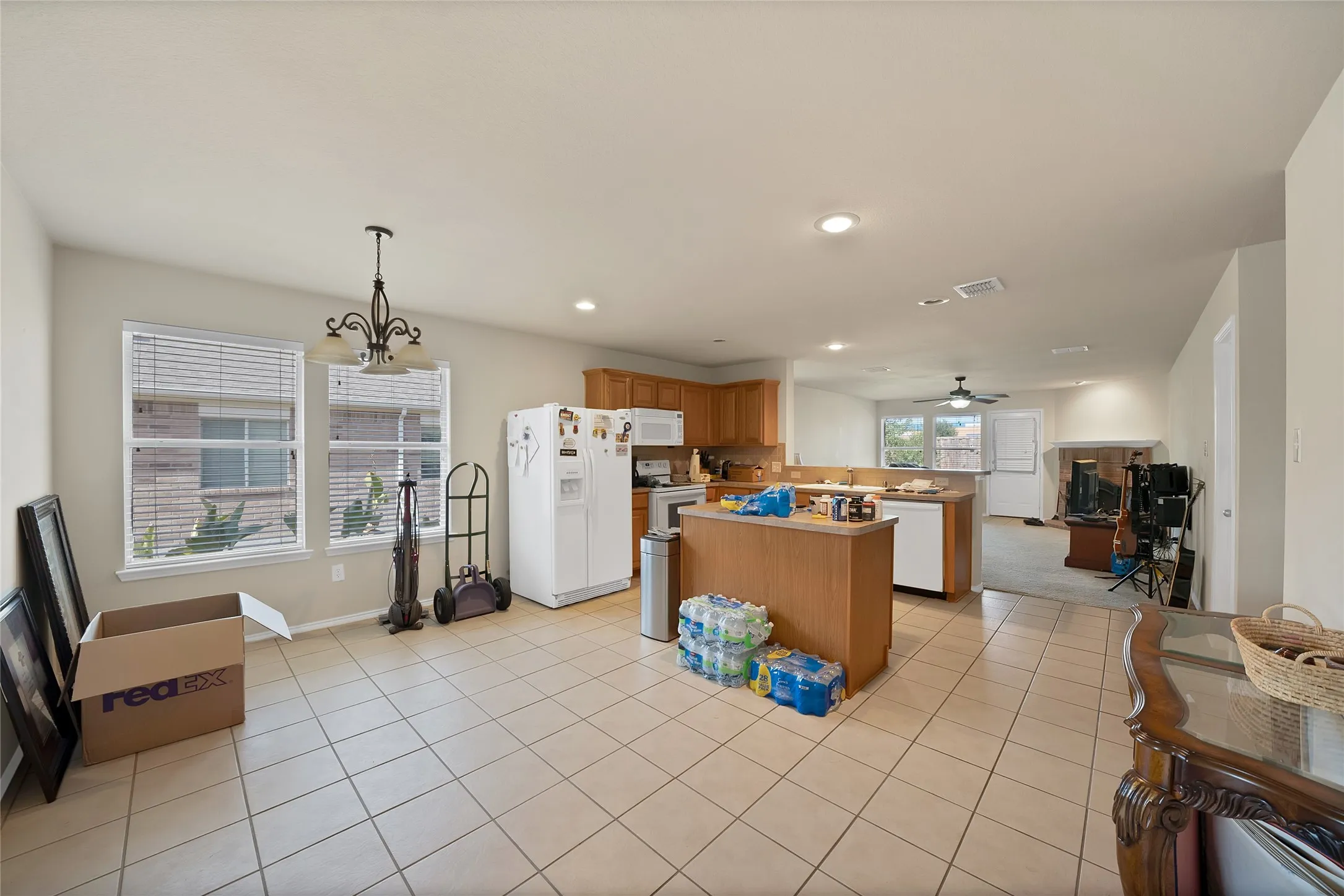Single Family Residence For Sale in Denton County , 112 Blackforest Road, Krum, Texas 76249, 3 Bedroom, 2 Bathroom, 2 Garage spaces, 1,802 Sqft, built in 2005, mls#21361975, Real Estate Agent in Krum, Homes For Sale in Denton county, Homes For Sale in Krum, Realtor in Krum Texas, Real Estate Brokerage Independent Realty Texas, Luminita Cordes Realtor