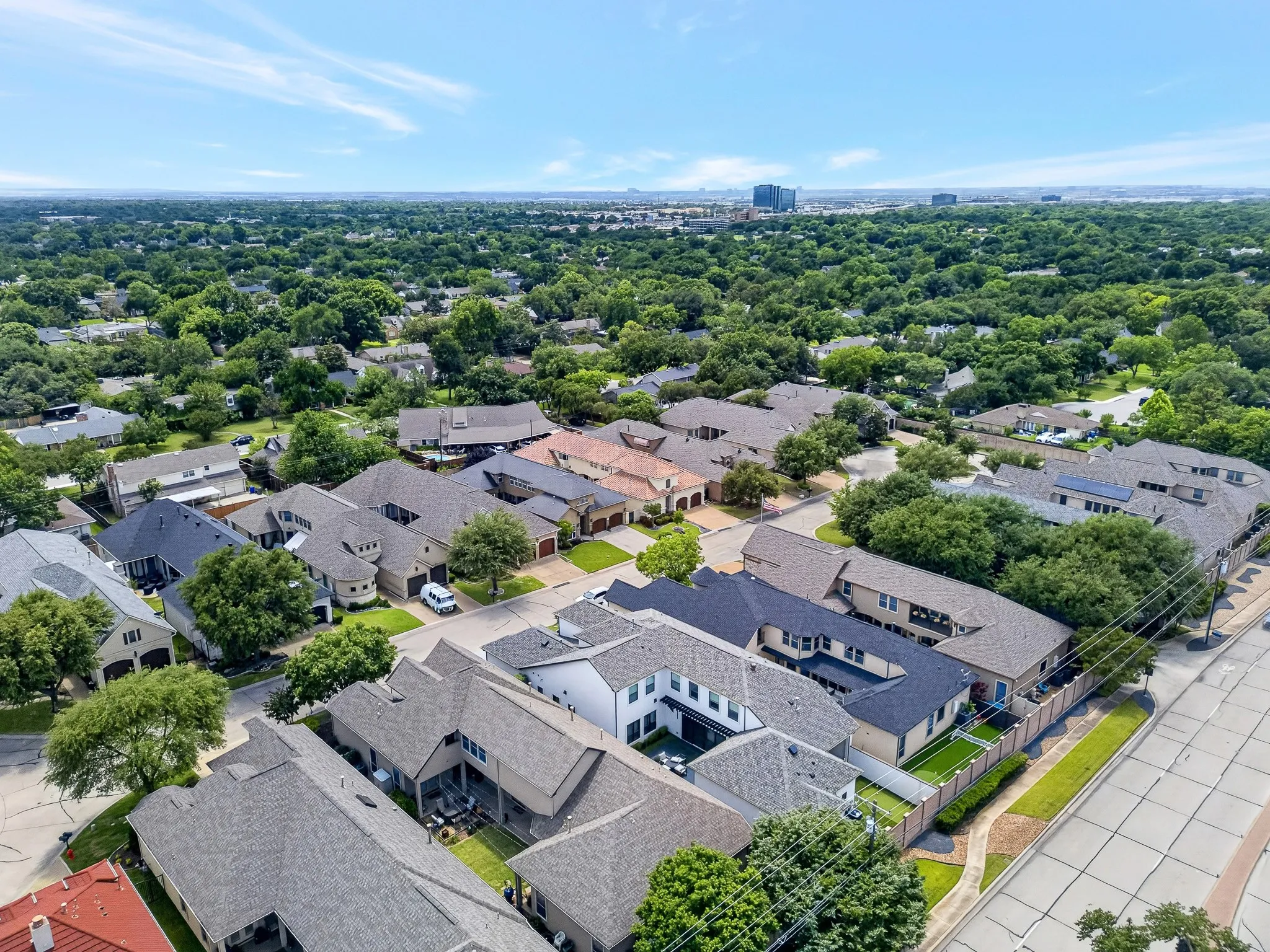 Single Family Residence For Sale in Dallas County , 3617 Vineyard Way, Farmers Branch, Texas 75234, 4 Bedroom, 5 Bathroom, 2 Garage spaces, 4,033 Sqft, built in 2007, mls#21363772, Real Estate Agent in Farmers Branch, Homes For Sale in Dallas county, Homes For Sale in Farmers Branch, Realtor in Farmers Branch Texas, Real Estate Brokerage Independent Realty Texas, Luminita Cordes Realtor