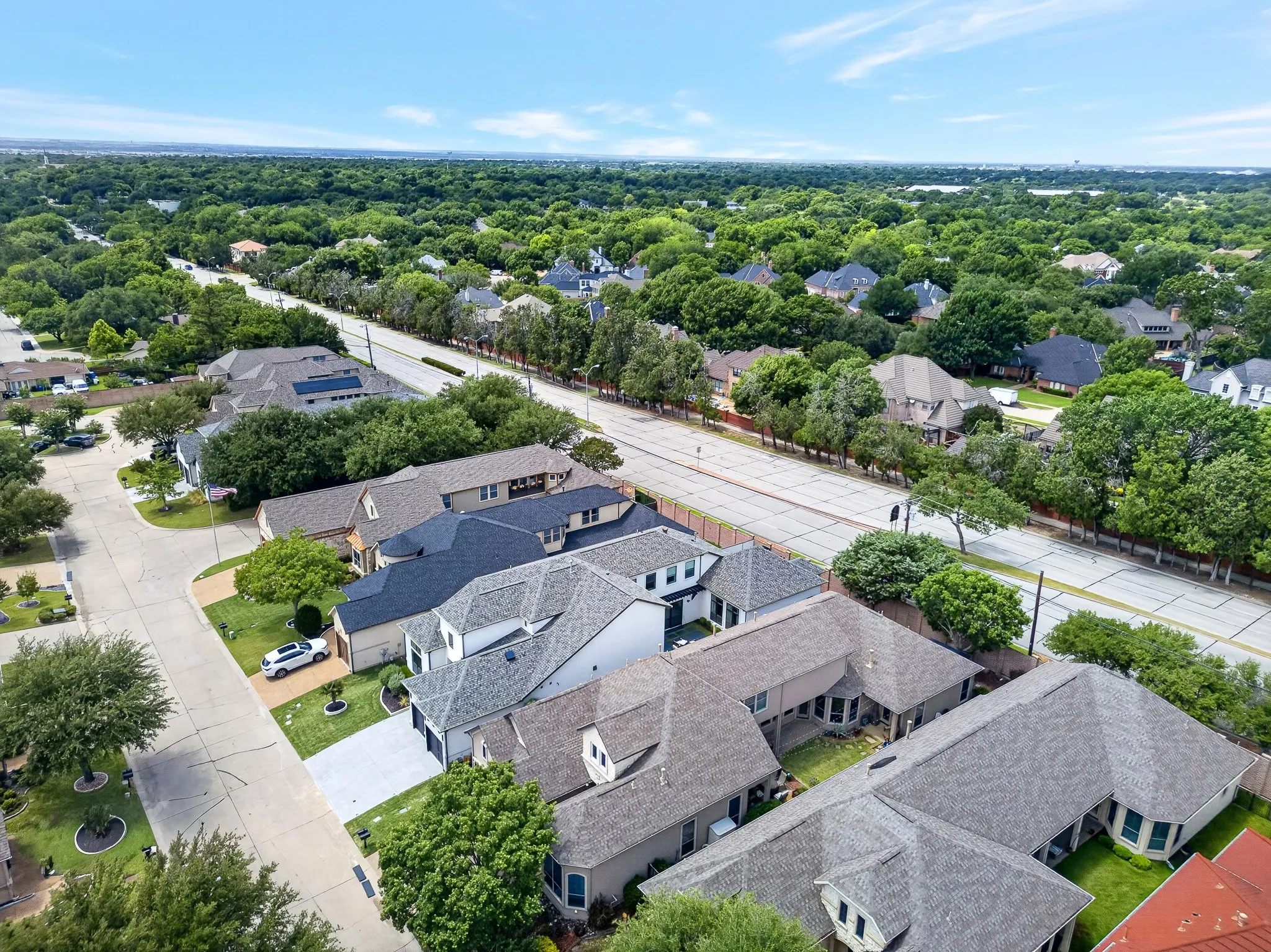 Single Family Residence For Sale in Dallas County , 3617 Vineyard Way, Farmers Branch, Texas 75234, 4 Bedroom, 5 Bathroom, 2 Garage spaces, 4,033 Sqft, built in 2007, mls#21363772, Real Estate Agent in Farmers Branch, Homes For Sale in Dallas county, Homes For Sale in Farmers Branch, Realtor in Farmers Branch Texas, Real Estate Brokerage Independent Realty Texas, Luminita Cordes Realtor