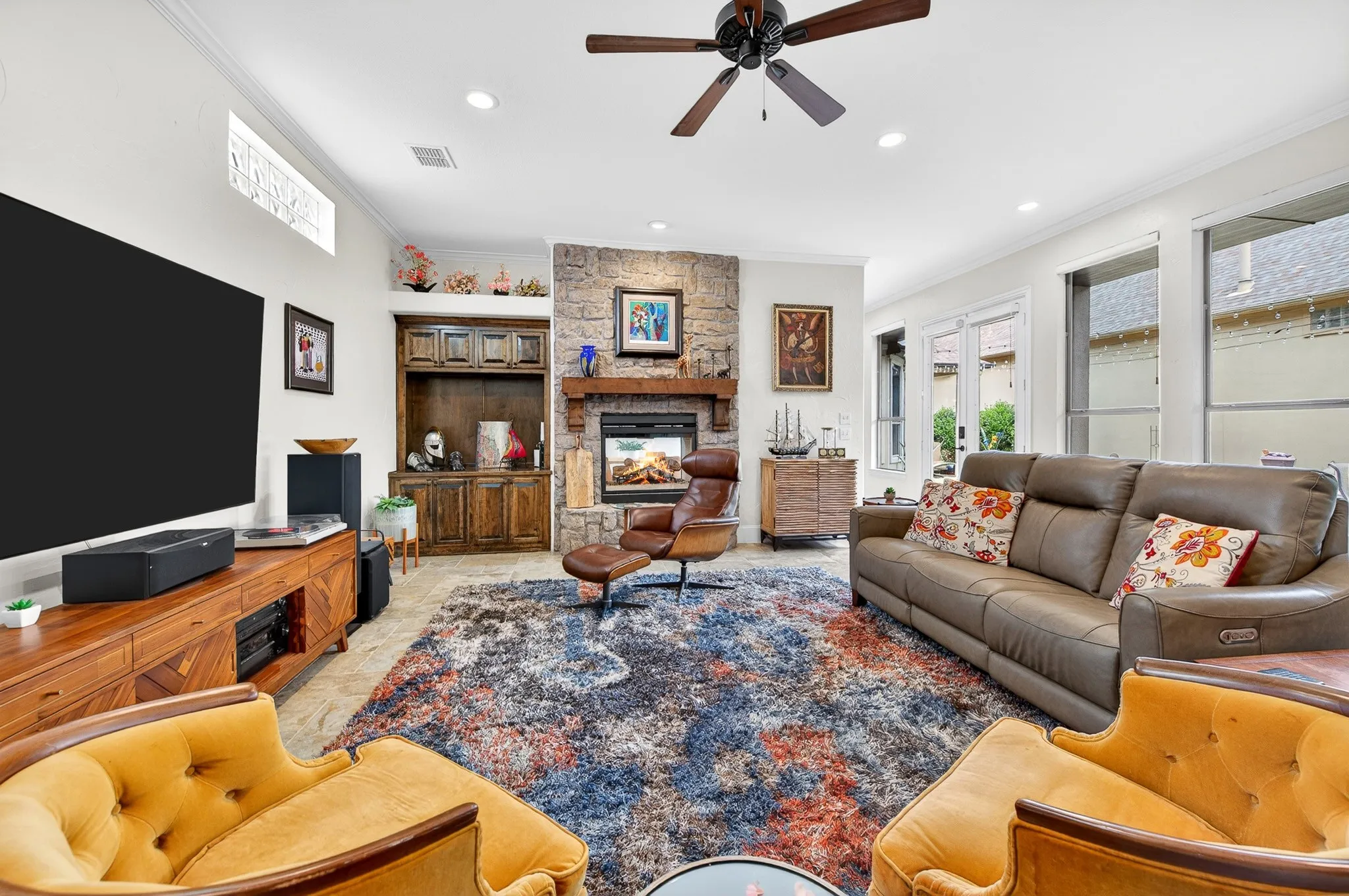 Single Family Residence For Sale in Dallas County , 3617 Vineyard Way, Farmers Branch, Texas 75234, 4 Bedroom, 5 Bathroom, 2 Garage spaces, 4,033 Sqft, built in 2007, mls#21363772, Real Estate Agent in Farmers Branch, Homes For Sale in Dallas county, Homes For Sale in Farmers Branch, Realtor in Farmers Branch Texas, Real Estate Brokerage Independent Realty Texas, Luminita Cordes Realtor