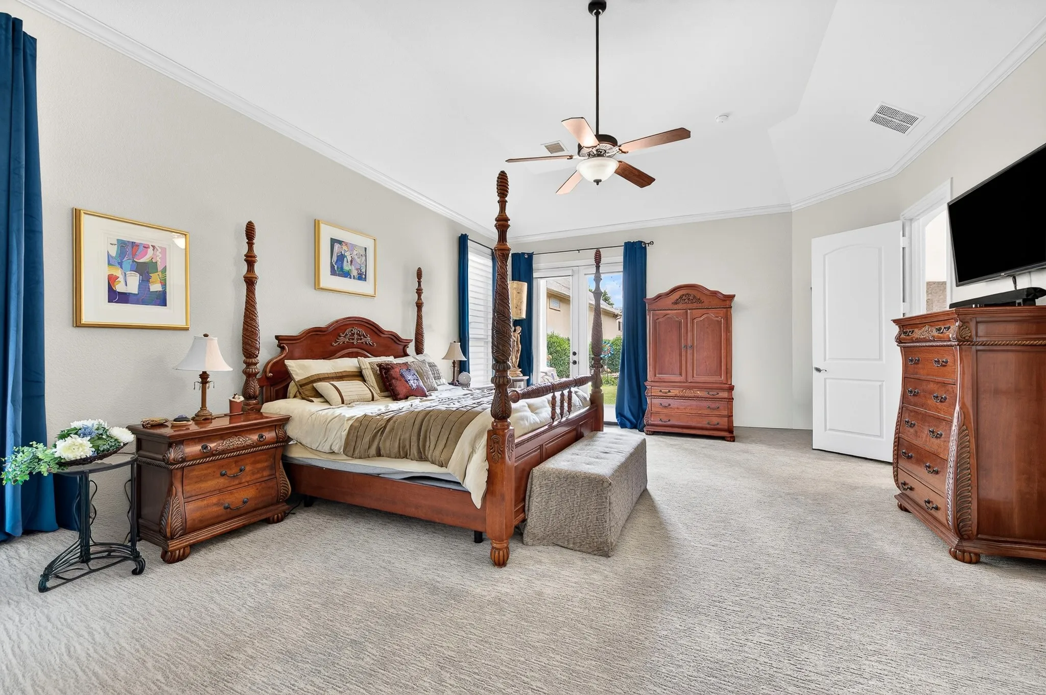 Single Family Residence For Sale in Dallas County , 3617 Vineyard Way, Farmers Branch, Texas 75234, 4 Bedroom, 5 Bathroom, 2 Garage spaces, 4,033 Sqft, built in 2007, mls#21363772, Real Estate Agent in Farmers Branch, Homes For Sale in Dallas county, Homes For Sale in Farmers Branch, Realtor in Farmers Branch Texas, Real Estate Brokerage Independent Realty Texas, Luminita Cordes Realtor