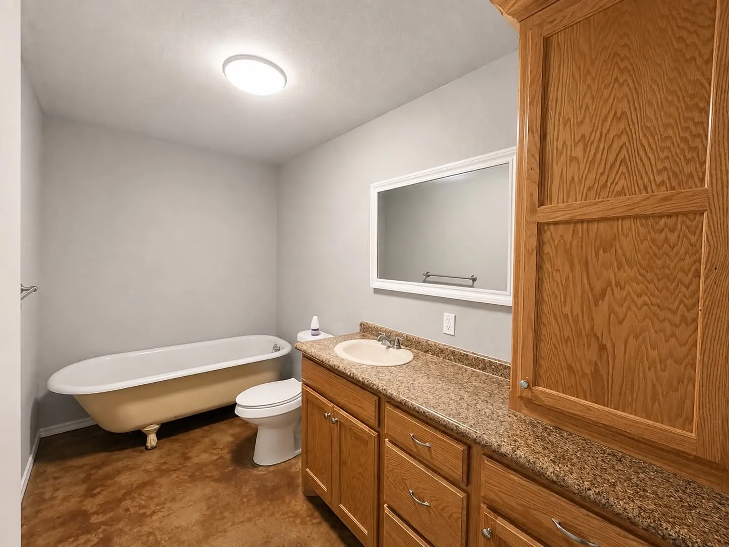 Single Family Residence For Sale in Fannin County , 702 Main Street, Windom, Texas 75492, 2 Bedroom, 2 Bathroom, 2 Garage spaces, 1,327 Sqft, built in 2018, Price $190,000, mls#21364164, Real Estate Agent in Windom, Homes For Sale in Fannin county, Homes For Sale in Windom, Realtor in Windom Texas, Real Estate Brokerage Independent Realty Texas, Luminita Cordes Realtor