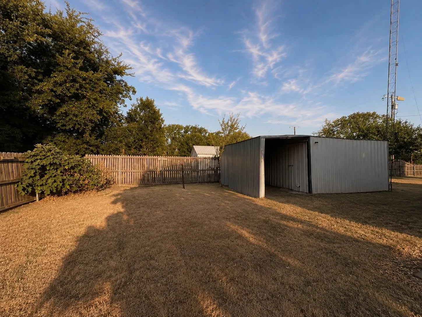 Single Family Residence For Sale in Fannin County , 702 Main Street, Windom, Texas 75492, 2 Bedroom, 2 Bathroom, 2 Garage spaces, 1,327 Sqft, built in 2018, Price $190,000, mls#21364164, Real Estate Agent in Windom, Homes For Sale in Fannin county, Homes For Sale in Windom, Realtor in Windom Texas, Real Estate Brokerage Independent Realty Texas, Luminita Cordes Realtor