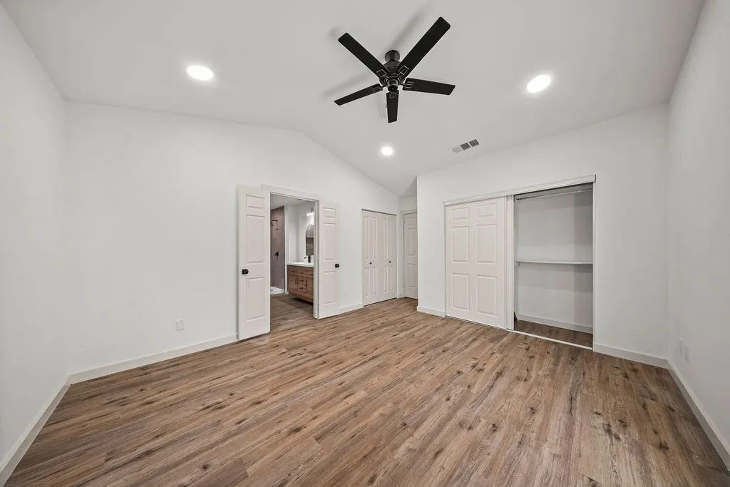 Single Family Residence For Sale in Dallas County , 325 Chancellorsville Drive, Mesquite, Texas 75149, 5 Bedroom, 2 Bathroom, Garage spaces, 1,850 Sqft, built in 1985, mls#21364043, Real Estate Agent in Mesquite, Homes For Sale in Dallas county, Homes For Sale in Mesquite, Realtor in Mesquite Texas, Real Estate Brokerage Independent Realty Texas, Luminita Cordes Realtor