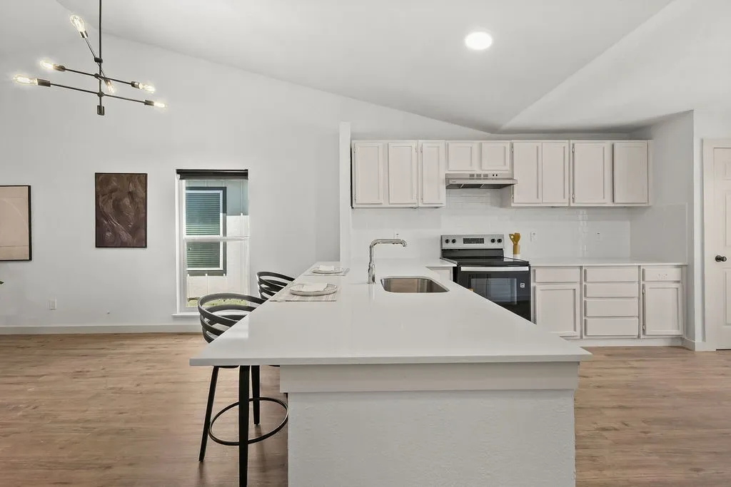 Single Family Residence For Sale in Dallas County , 325 Chancellorsville Drive, Mesquite, Texas 75149, 5 Bedroom, 2 Bathroom, Garage spaces, 1,850 Sqft, built in 1985, mls#21364043, Real Estate Agent in Mesquite, Homes For Sale in Dallas county, Homes For Sale in Mesquite, Realtor in Mesquite Texas, Real Estate Brokerage Independent Realty Texas, Luminita Cordes Realtor