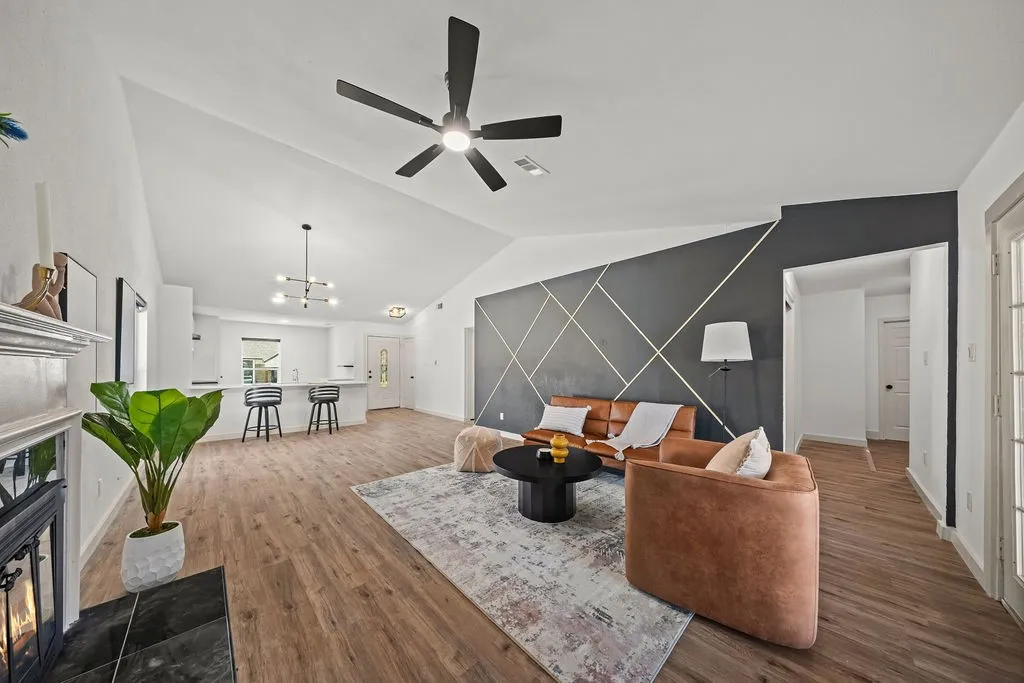 Single Family Residence For Sale in Dallas County , 325 Chancellorsville Drive, Mesquite, Texas 75149, 5 Bedroom, 2 Bathroom, Garage spaces, 1,850 Sqft, built in 1985, mls#21364043, Real Estate Agent in Mesquite, Homes For Sale in Dallas county, Homes For Sale in Mesquite, Realtor in Mesquite Texas, Real Estate Brokerage Independent Realty Texas, Luminita Cordes Realtor