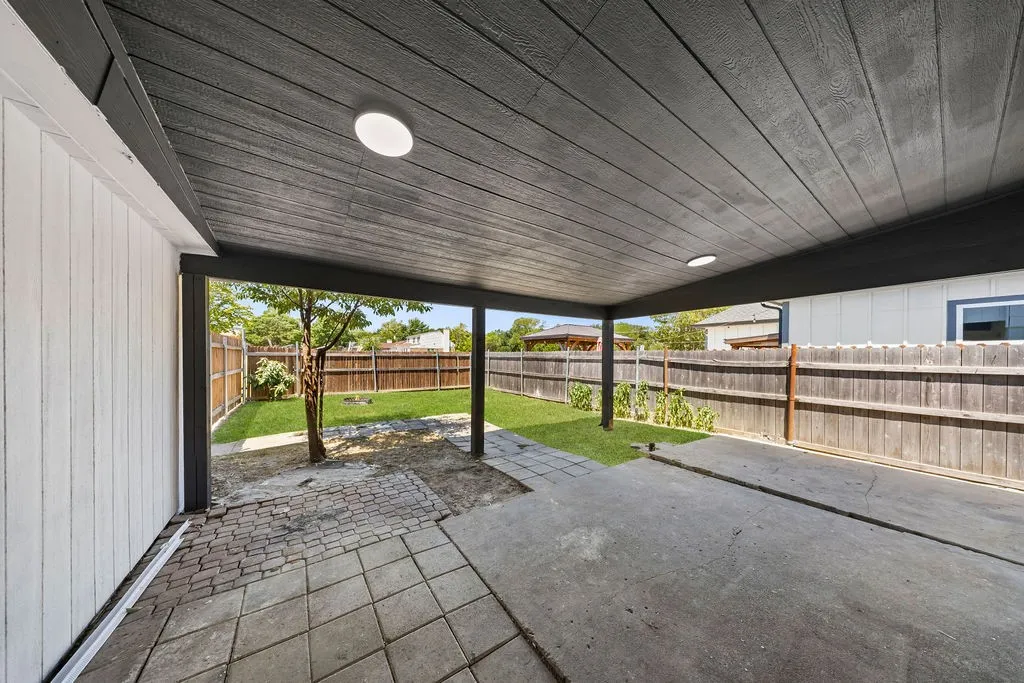 Single Family Residence For Sale in Dallas County , 325 Chancellorsville Drive, Mesquite, Texas 75149, 5 Bedroom, 2 Bathroom, Garage spaces, 1,850 Sqft, built in 1985, mls#21364043, Real Estate Agent in Mesquite, Homes For Sale in Dallas county, Homes For Sale in Mesquite, Realtor in Mesquite Texas, Real Estate Brokerage Independent Realty Texas, Luminita Cordes Realtor