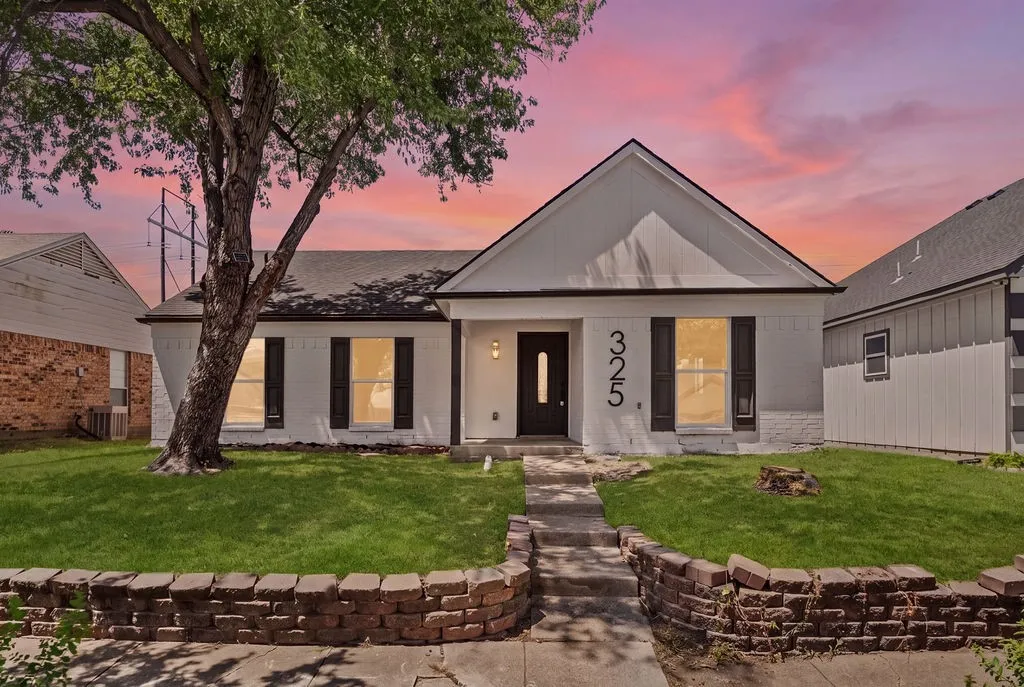 Single Family Residence For Sale in Dallas County , 325 Chancellorsville Drive, Mesquite, Texas 75149, 5 Bedroom, 2 Bathroom, Garage spaces, 1,850 Sqft, built in 1985, mls#21364043, Real Estate Agent in Mesquite, Homes For Sale in Dallas county, Homes For Sale in Mesquite, Realtor in Mesquite Texas, Real Estate Brokerage Independent Realty Texas, Luminita Cordes Realtor