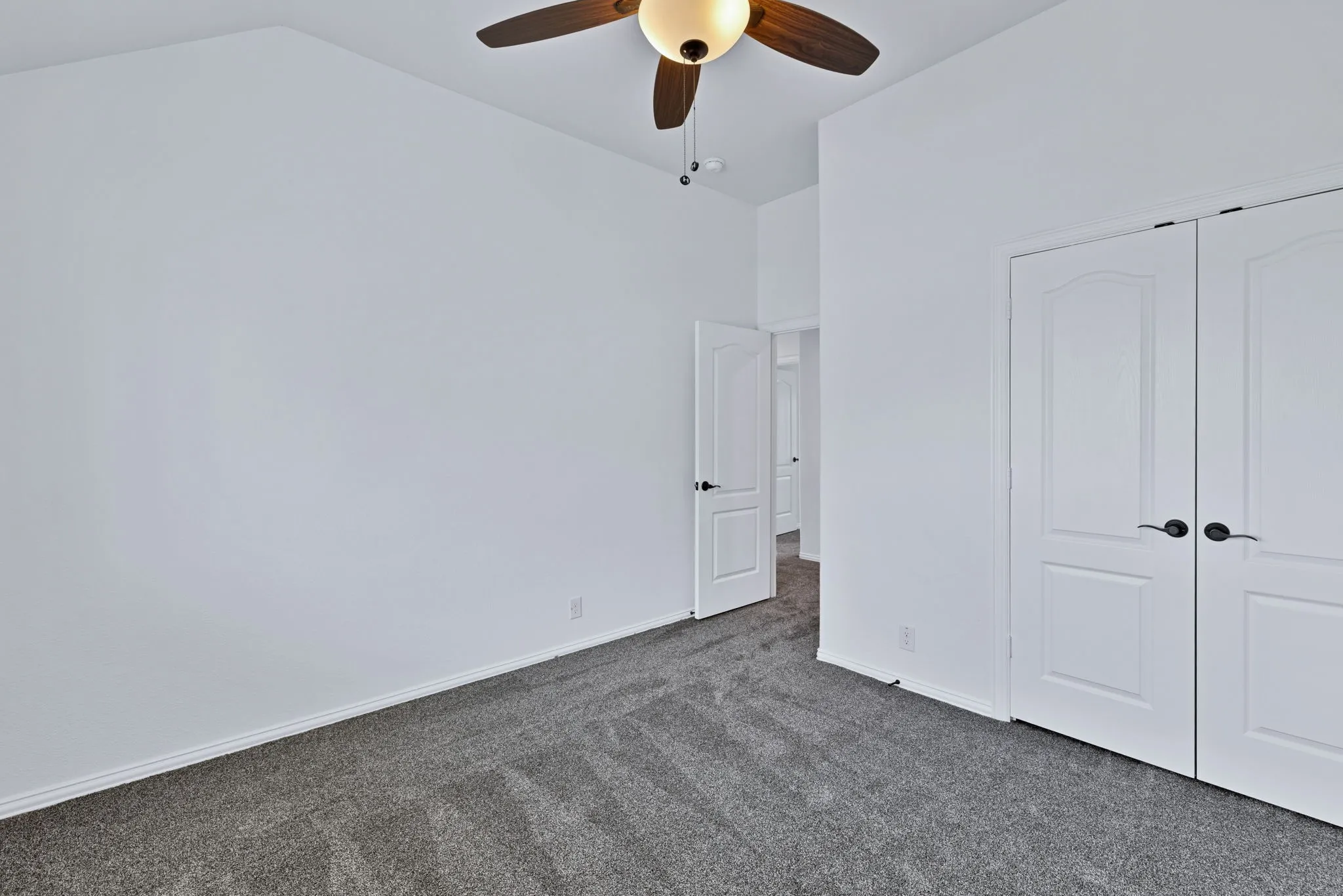 Single Family Residence For Sale in Denton County , 7521 Windy Meadow Drive, Little Elm, Texas 76227, 4 Bedroom, 4 Bathroom, 2 Garage spaces, 3,236 Sqft, built in 2021, mls#21363682, Real Estate Agent in Little Elm, Homes For Sale in Denton county, Homes For Sale in Little Elm, Realtor in Little Elm Texas, Real Estate Brokerage Independent Realty Texas, Luminita Cordes Realtor