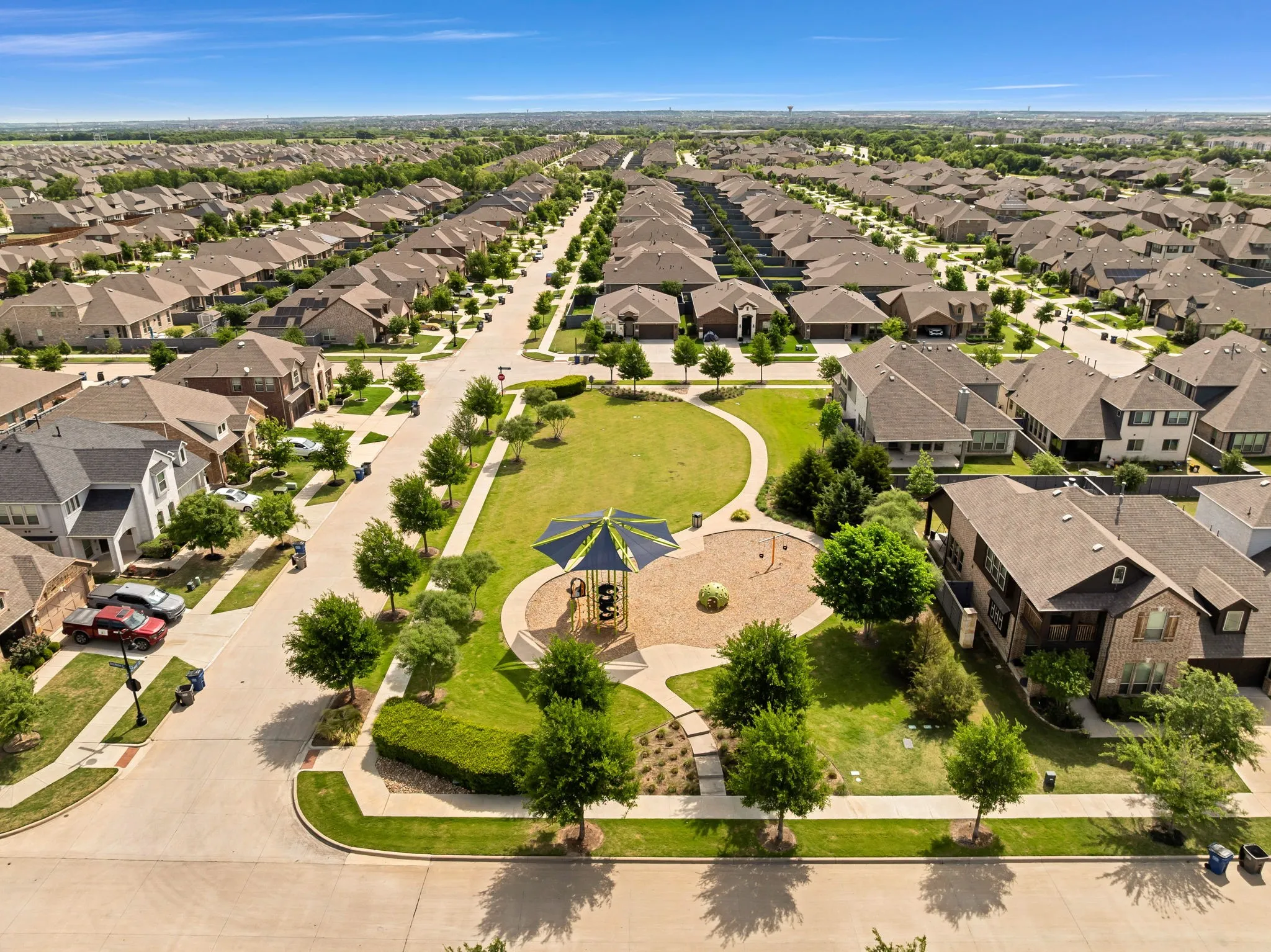 Single Family Residence For Sale in Denton County , 7521 Windy Meadow Drive, Little Elm, Texas 76227, 4 Bedroom, 4 Bathroom, 2 Garage spaces, 3,236 Sqft, built in 2021, mls#21363682, Real Estate Agent in Little Elm, Homes For Sale in Denton county, Homes For Sale in Little Elm, Realtor in Little Elm Texas, Real Estate Brokerage Independent Realty Texas, Luminita Cordes Realtor