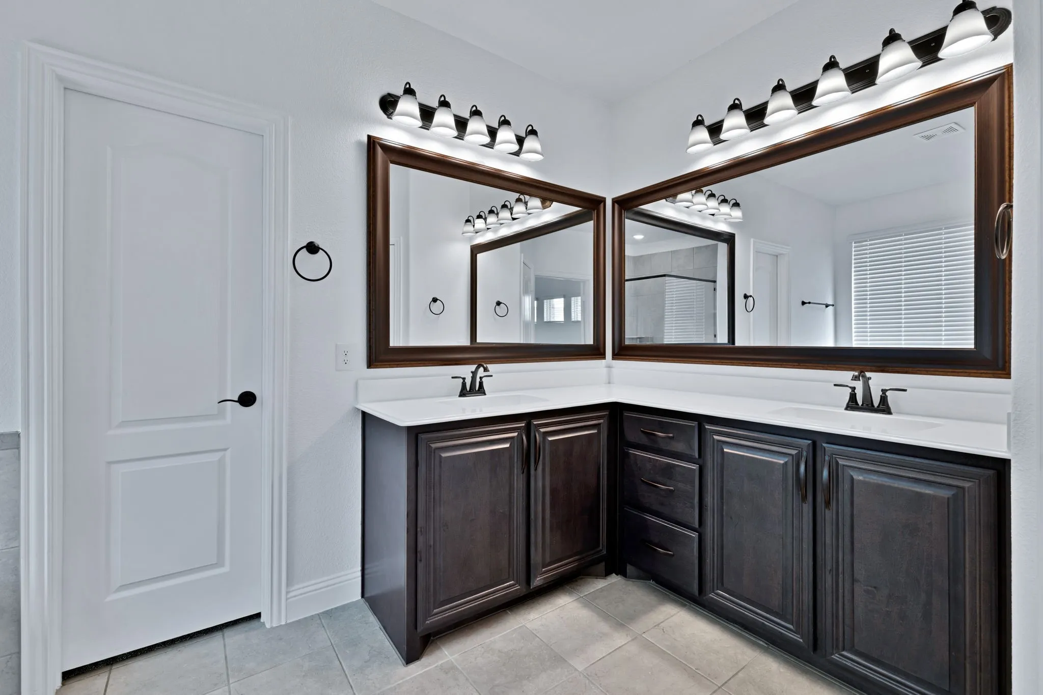 Single Family Residence For Sale in Denton County , 7521 Windy Meadow Drive, Little Elm, Texas 76227, 4 Bedroom, 4 Bathroom, 2 Garage spaces, 3,236 Sqft, built in 2021, mls#21363682, Real Estate Agent in Little Elm, Homes For Sale in Denton county, Homes For Sale in Little Elm, Realtor in Little Elm Texas, Real Estate Brokerage Independent Realty Texas, Luminita Cordes Realtor