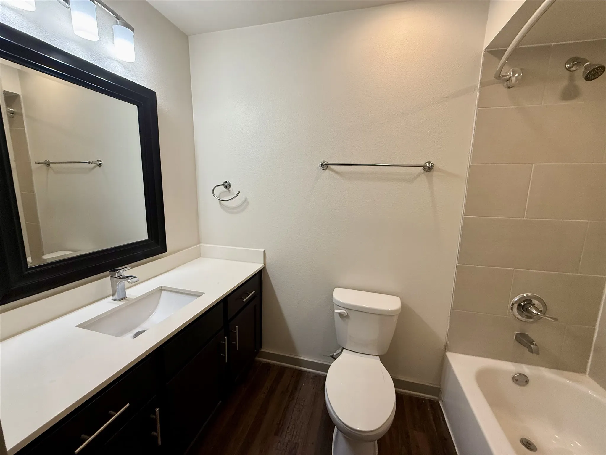 Apartment For Rent in Dallas County , 1925 Moser Avenue A3, Dallas, Texas 75206, 1 Bedroom, 1 Bathroom, Garage spaces, 637 Sqft, built in 1972, mls#21364179, Real Estate Agent in Dallas, Homes For Rent in Dallas county, Homes For Rent in Dallas, Realtor in Dallas Texas, Real Estate Brokerage Independent Realty Texas, Luminita Cordes Realtor