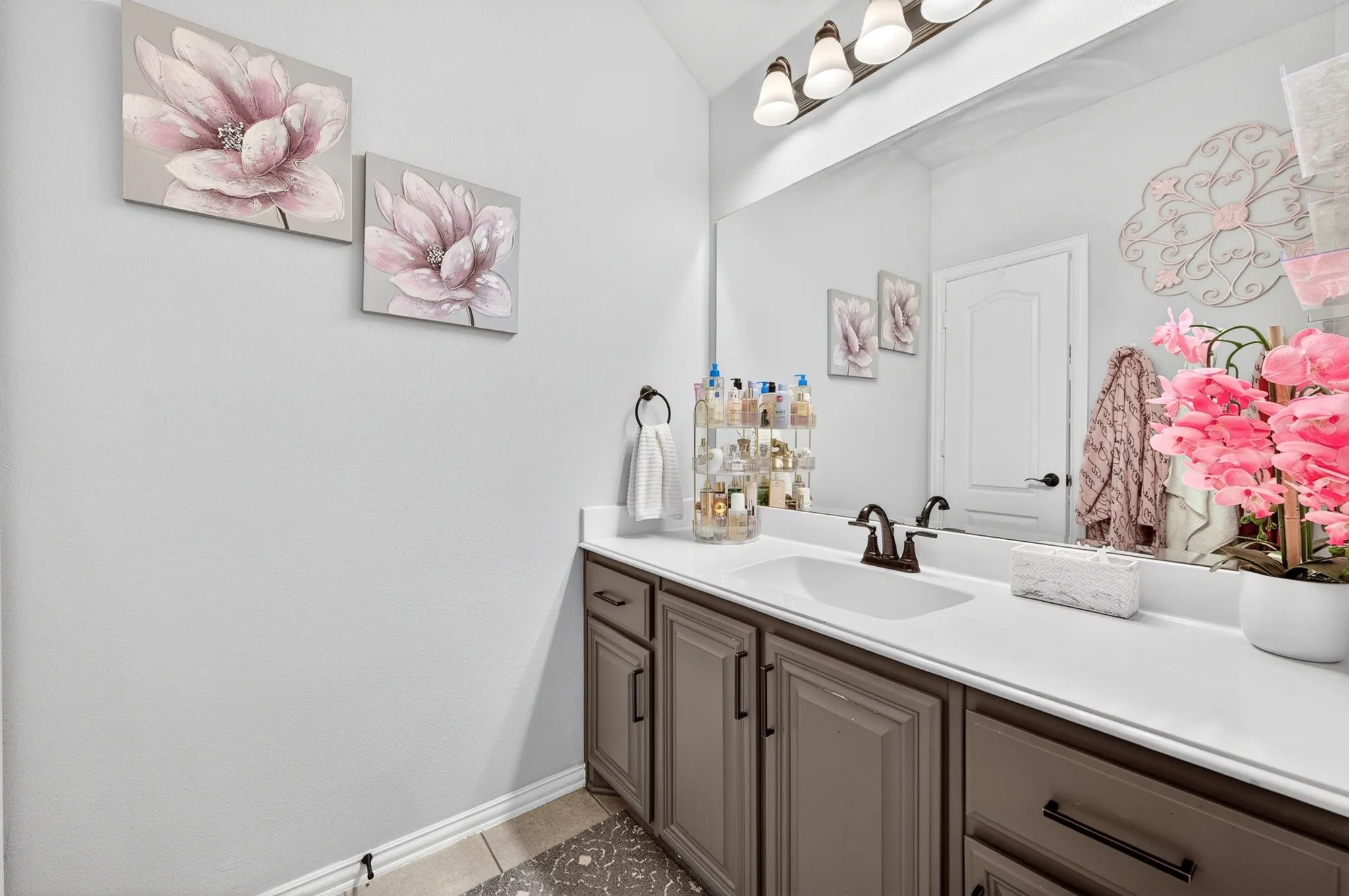 Other side of Jack & Jill Bathroom