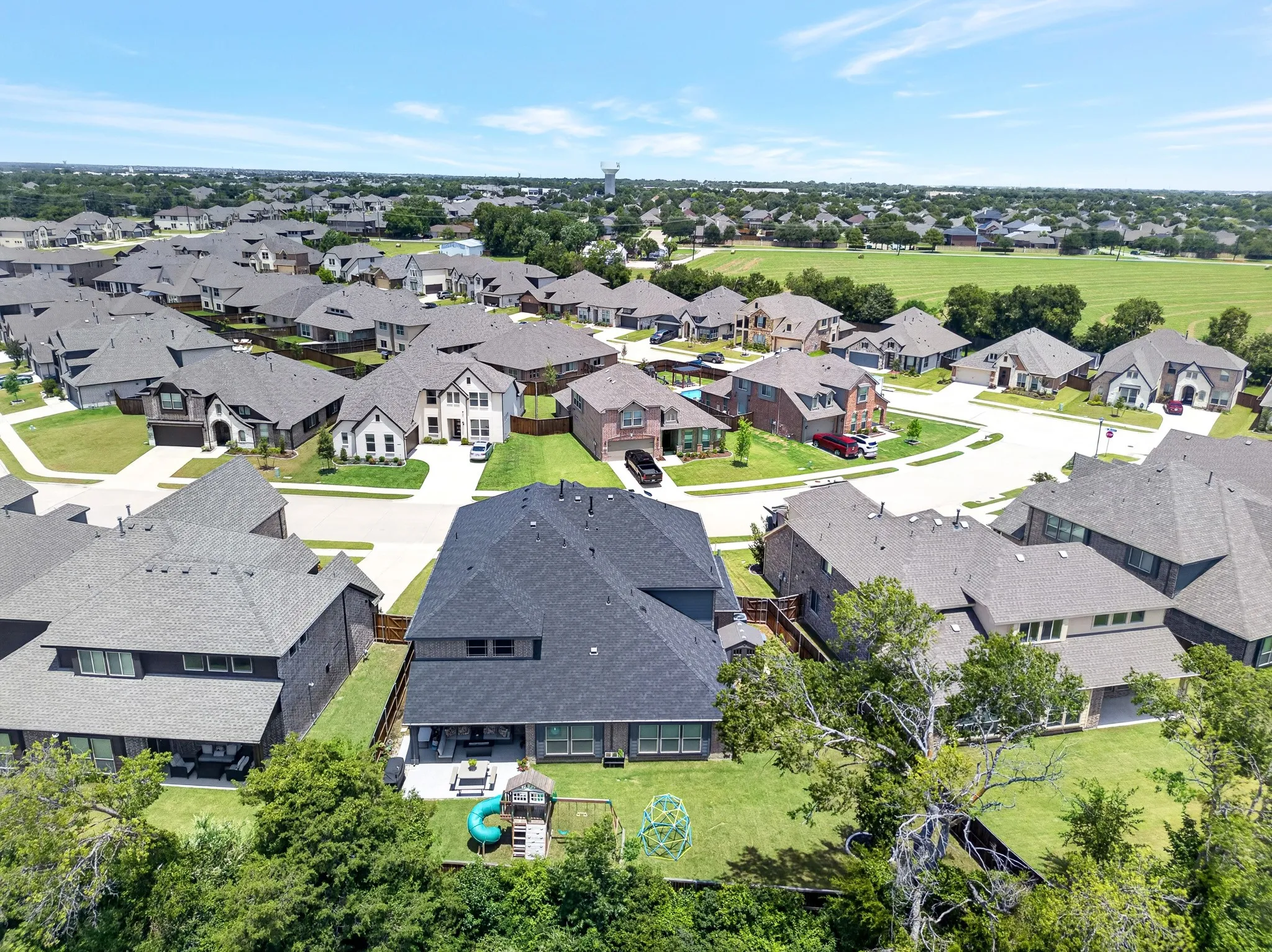 View immediate neighborhood NO MUD OR PID