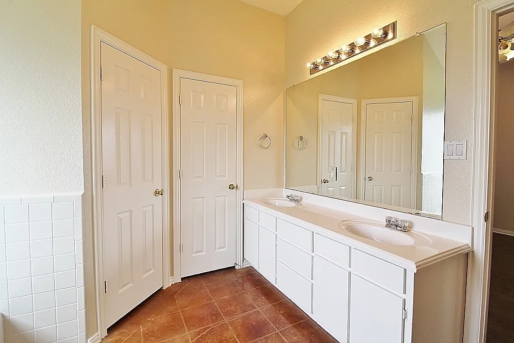 Single Family Residence For Rent in Parker County , 302 Aspen Court W, Aledo, Texas 76008, 4 Bedroom, 2 Bathroom, 2 Garage spaces, 1,666 Sqft, built in 2003, mls#21364183, Real Estate Agent in Aledo, Homes For Rent in Parker county, Homes For Rent in Aledo, Realtor in Aledo Texas, Real Estate Brokerage Independent Realty Texas, Luminita Cordes Realtor