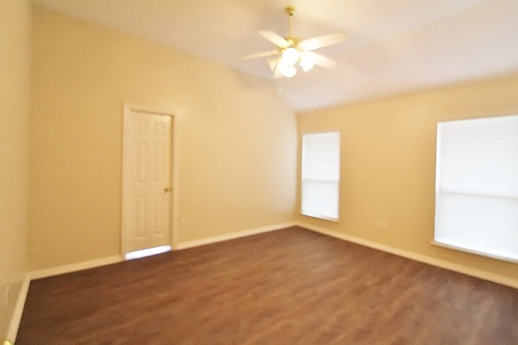 Single Family Residence For Rent in Parker County , 302 Aspen Court W, Aledo, Texas 76008, 4 Bedroom, 2 Bathroom, 2 Garage spaces, 1,666 Sqft, built in 2003, mls#21364183, Real Estate Agent in Aledo, Homes For Rent in Parker county, Homes For Rent in Aledo, Realtor in Aledo Texas, Real Estate Brokerage Independent Realty Texas, Luminita Cordes Realtor