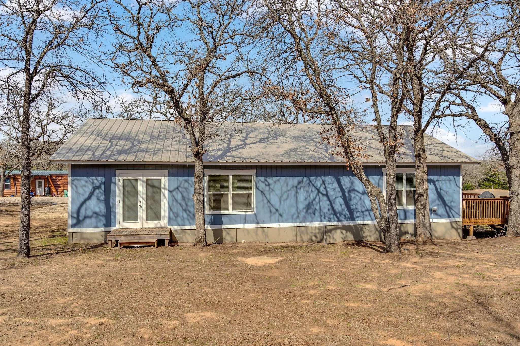 Single Family Residence For Sale in Montague County , 217 Comanche Trail, Nocona, Texas 76255, 2 Bedroom, 2 Bathroom, Garage spaces, 1,560 Sqft, built in 1989, mls#21364097, Real Estate Agent in Nocona, Homes For Sale in Montague county, Homes For Sale in Nocona, Realtor in Nocona Texas, Real Estate Brokerage Independent Realty Texas, Luminita Cordes Realtor