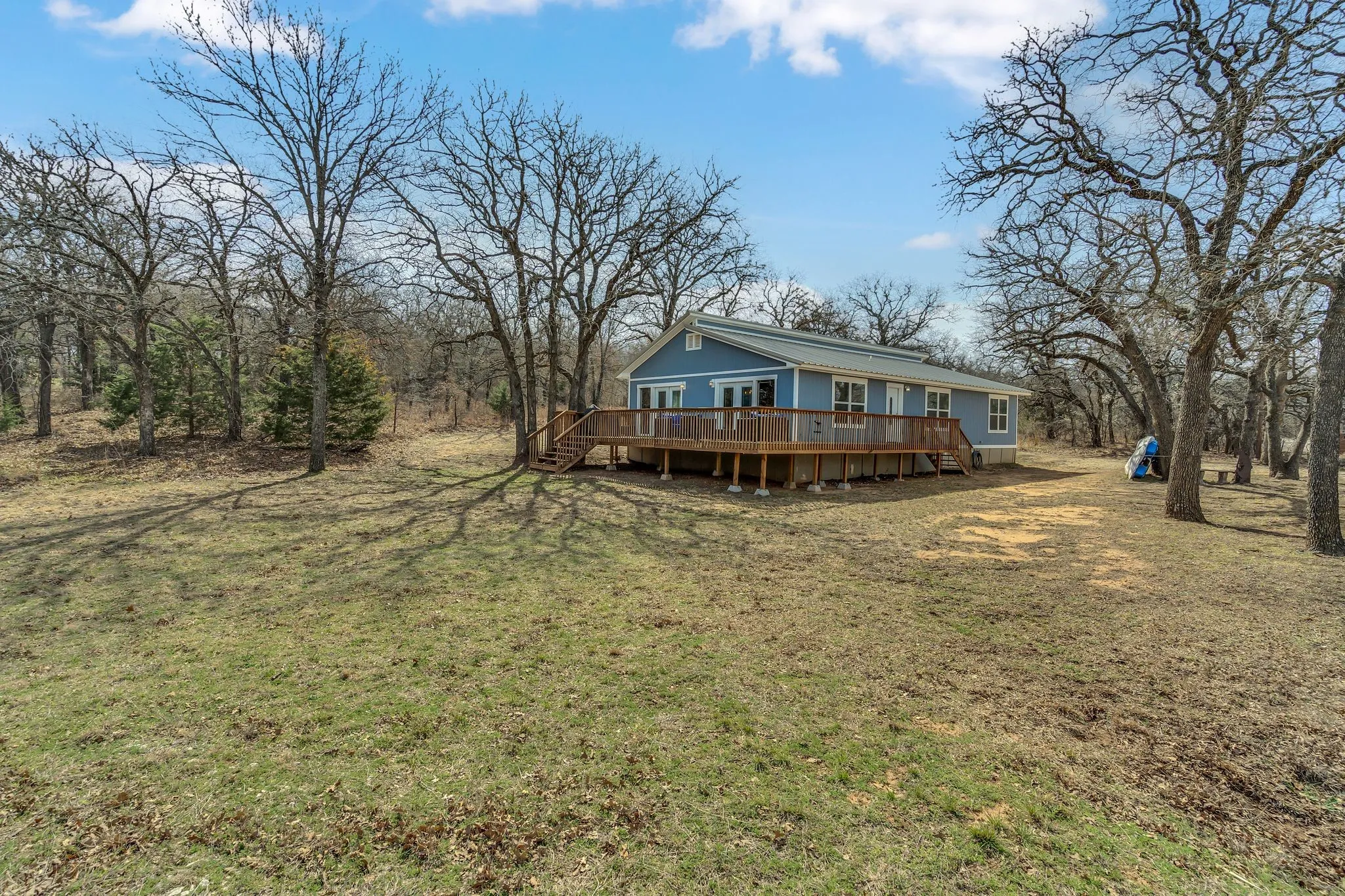 Single Family Residence For Sale in Montague County , 217 Comanche Trail, Nocona, Texas 76255, 2 Bedroom, 2 Bathroom, Garage spaces, 1,560 Sqft, built in 1989, mls#21364097, Real Estate Agent in Nocona, Homes For Sale in Montague county, Homes For Sale in Nocona, Realtor in Nocona Texas, Real Estate Brokerage Independent Realty Texas, Luminita Cordes Realtor