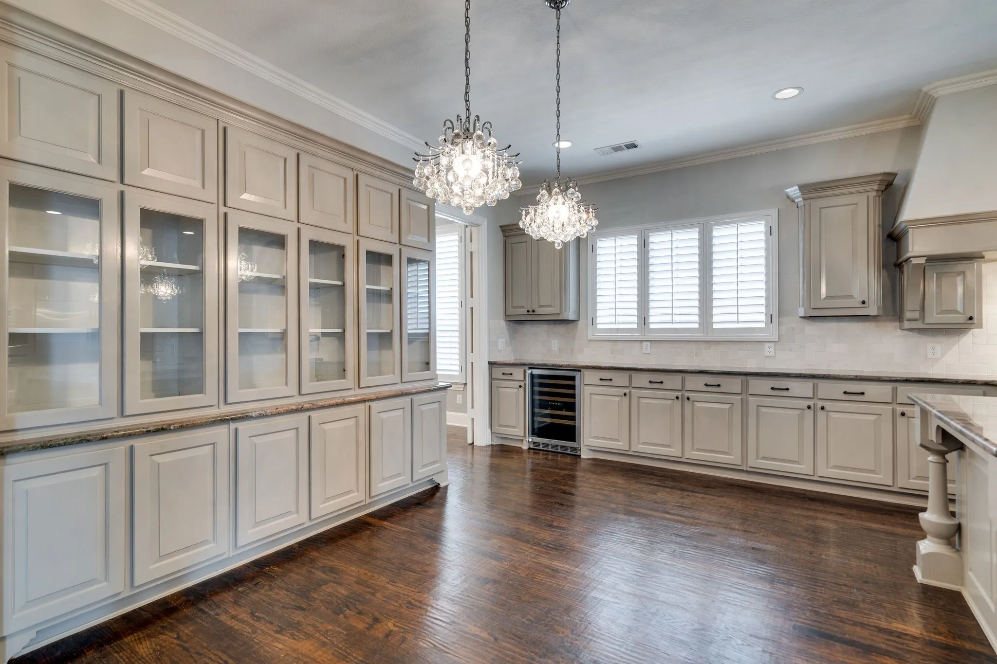 Single Family Residence For Rent in Denton County , 5000 Dickens Lane, Carrollton, Texas 75010, 4 Bedroom, 7 Bathroom, 3 Garage spaces, 4,863 Sqft, built in 2008, mls#21363866, Real Estate Agent in Carrollton, Homes For Rent in Denton county, Homes For Rent in Carrollton, Realtor in Carrollton Texas, Real Estate Brokerage Independent Realty Texas, Luminita Cordes Realtor