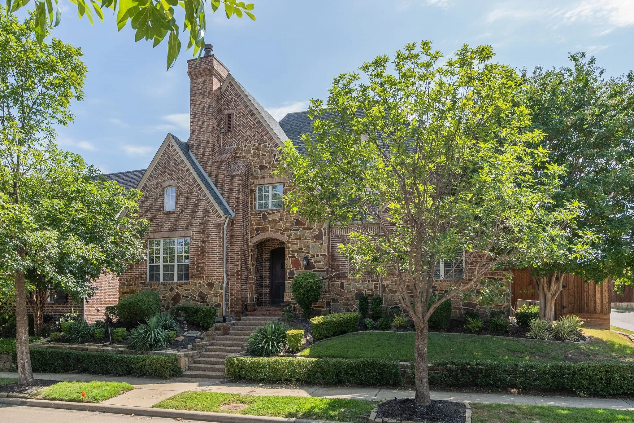 Single Family Residence For Rent in Denton County , 5000 Dickens Lane, Carrollton, Texas 75010, 4 Bedroom, 7 Bathroom, 3 Garage spaces, 4,863 Sqft, built in 2008, mls#21363866, Real Estate Agent in Carrollton, Homes For Rent in Denton county, Homes For Rent in Carrollton, Realtor in Carrollton Texas, Real Estate Brokerage Independent Realty Texas, Luminita Cordes Realtor