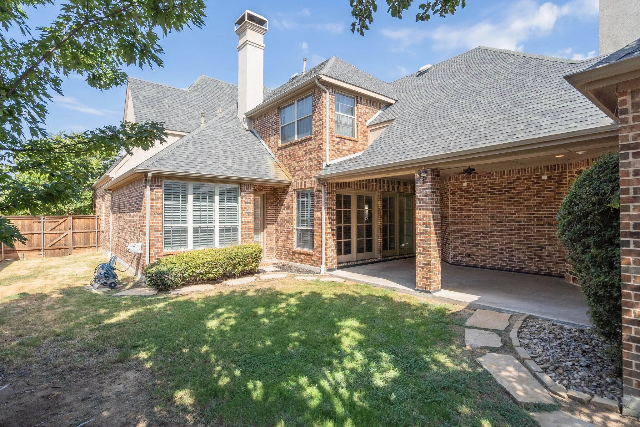 Single Family Residence For Rent in Denton County , 5000 Dickens Lane, Carrollton, Texas 75010, 4 Bedroom, 7 Bathroom, 3 Garage spaces, 4,863 Sqft, built in 2008, mls#21363866, Real Estate Agent in Carrollton, Homes For Rent in Denton county, Homes For Rent in Carrollton, Realtor in Carrollton Texas, Real Estate Brokerage Independent Realty Texas, Luminita Cordes Realtor
