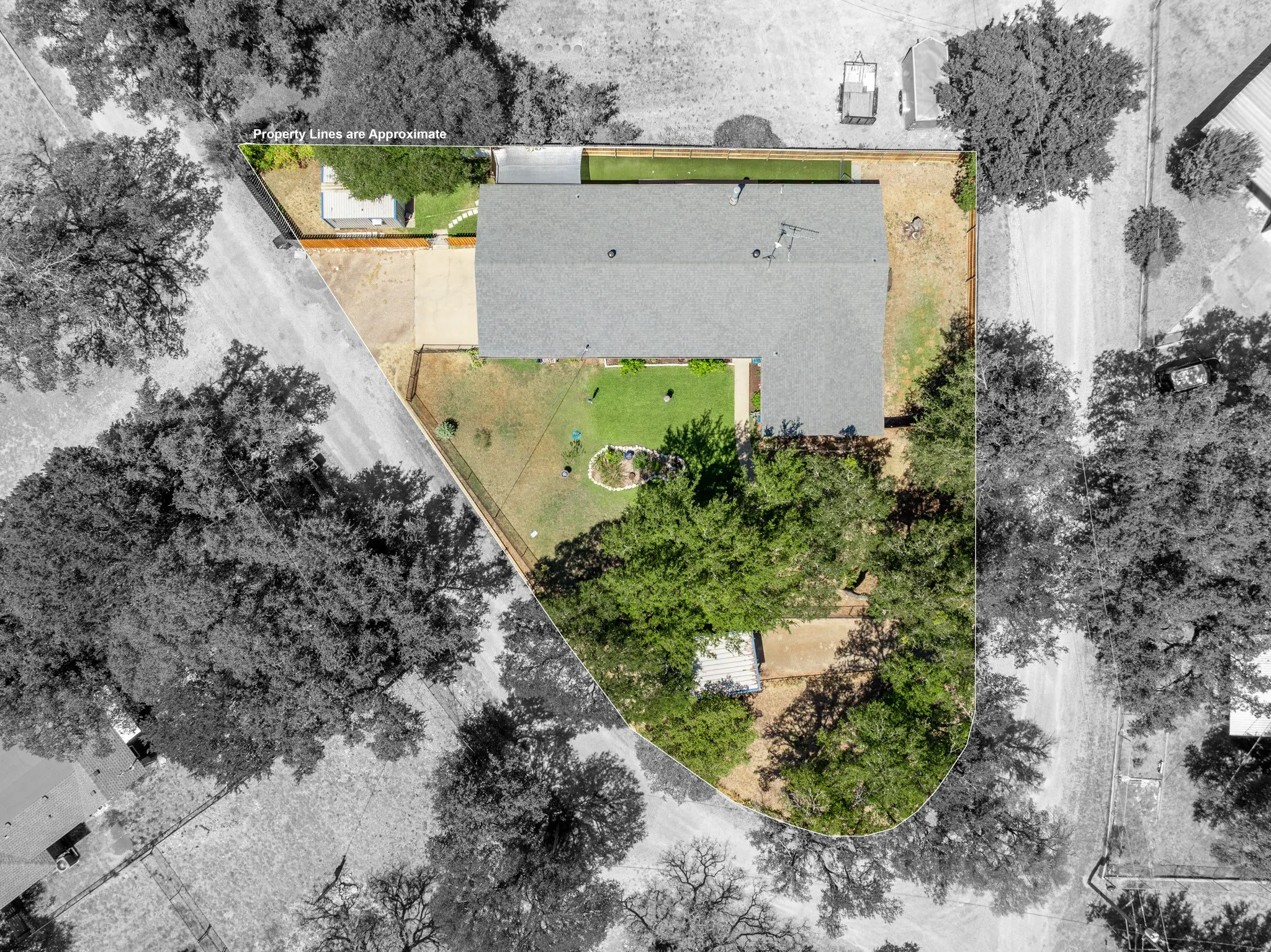 Single Family Residence For Sale in Bosque County , 360 County Road 1768, Clifton, Texas 76634, 3 Bedroom, 2 Bathroom, 2 Garage spaces, 1,765 Sqft, built in 1970, mls#21363366, Real Estate Agent in Clifton, Homes For Sale in Bosque county, Homes For Sale in Clifton, Realtor in Clifton Texas, Real Estate Brokerage Independent Realty Texas, Luminita Cordes Realtor