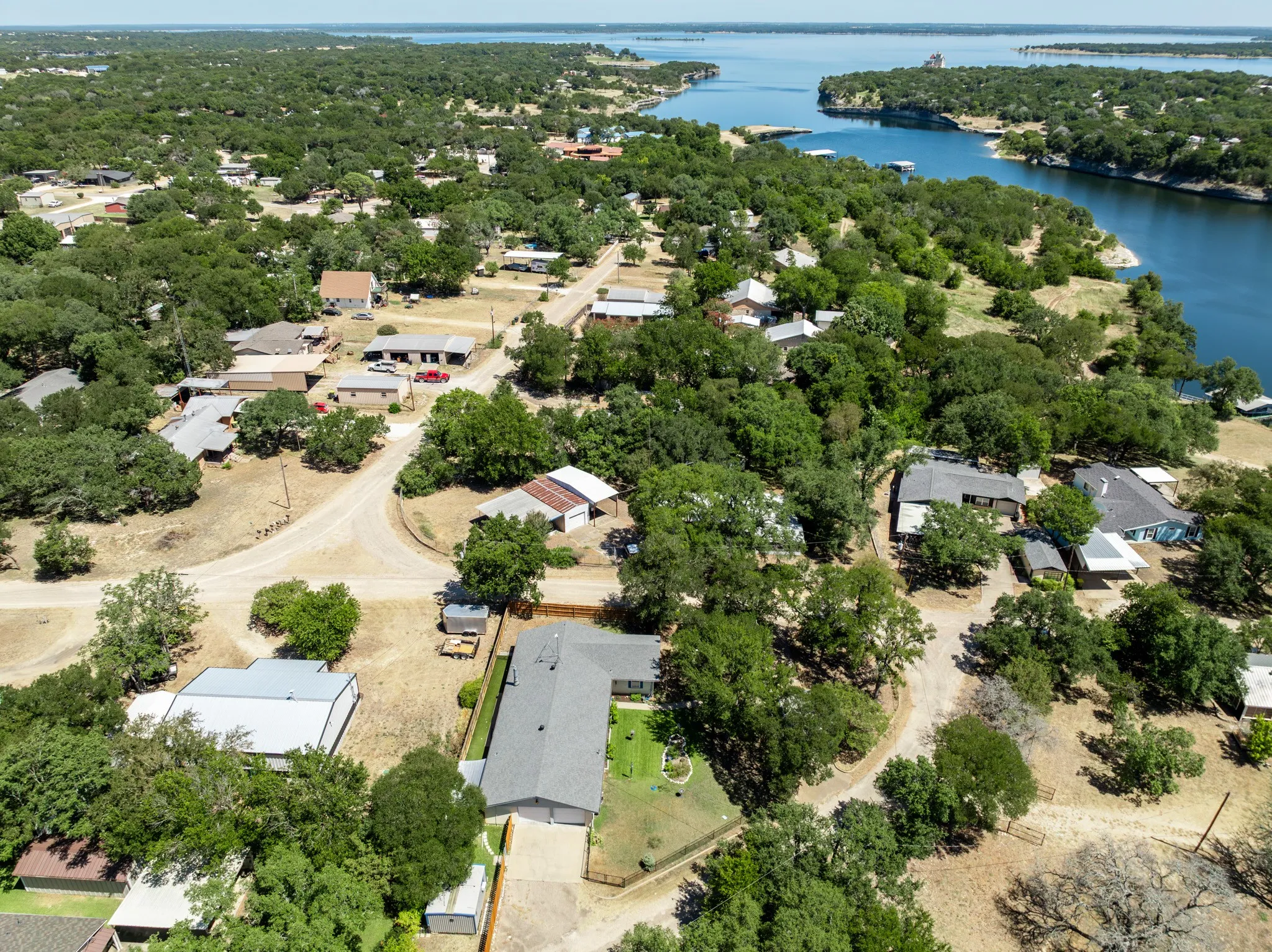 Single Family Residence For Sale in Bosque County , 360 County Road 1768, Clifton, Texas 76634, 3 Bedroom, 2 Bathroom, 2 Garage spaces, 1,765 Sqft, built in 1970, mls#21363366, Real Estate Agent in Clifton, Homes For Sale in Bosque county, Homes For Sale in Clifton, Realtor in Clifton Texas, Real Estate Brokerage Independent Realty Texas, Luminita Cordes Realtor