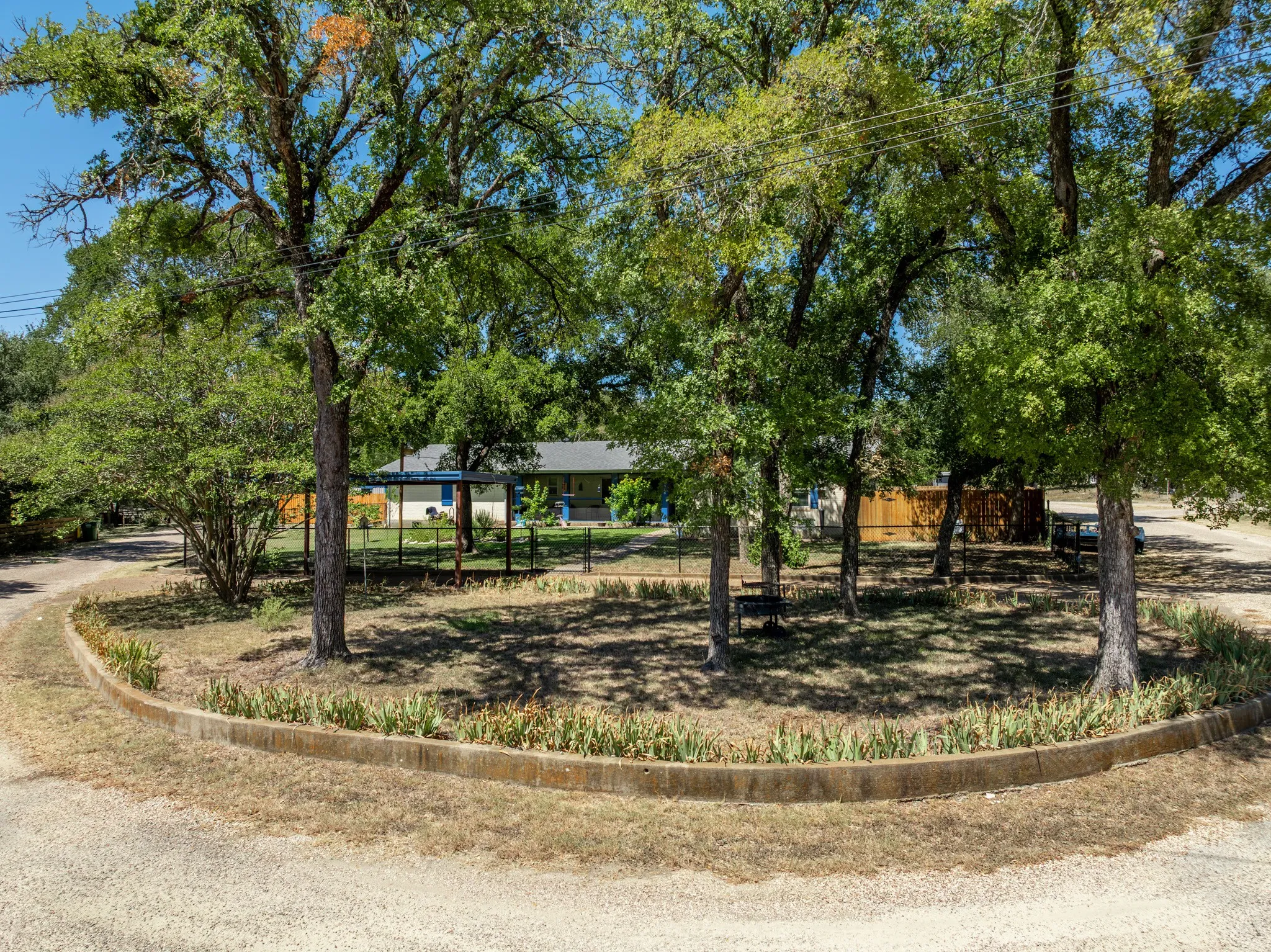 Single Family Residence For Sale in Bosque County , 360 County Road 1768, Clifton, Texas 76634, 3 Bedroom, 2 Bathroom, 2 Garage spaces, 1,765 Sqft, built in 1970, mls#21363366, Real Estate Agent in Clifton, Homes For Sale in Bosque county, Homes For Sale in Clifton, Realtor in Clifton Texas, Real Estate Brokerage Independent Realty Texas, Luminita Cordes Realtor