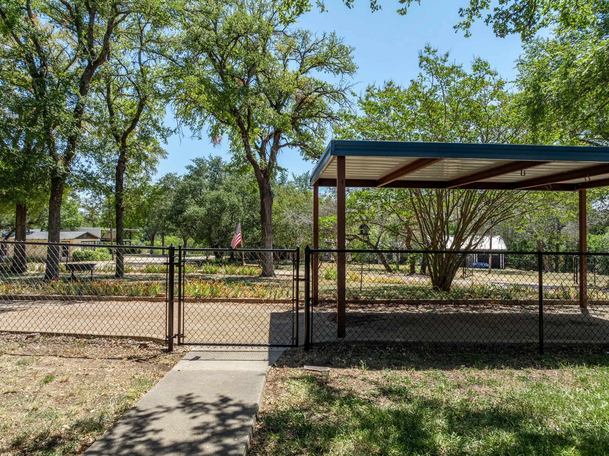 Single Family Residence For Sale in Bosque County , 360 County Road 1768, Clifton, Texas 76634, 3 Bedroom, 2 Bathroom, 2 Garage spaces, 1,765 Sqft, built in 1970, mls#21363366, Real Estate Agent in Clifton, Homes For Sale in Bosque county, Homes For Sale in Clifton, Realtor in Clifton Texas, Real Estate Brokerage Independent Realty Texas, Luminita Cordes Realtor