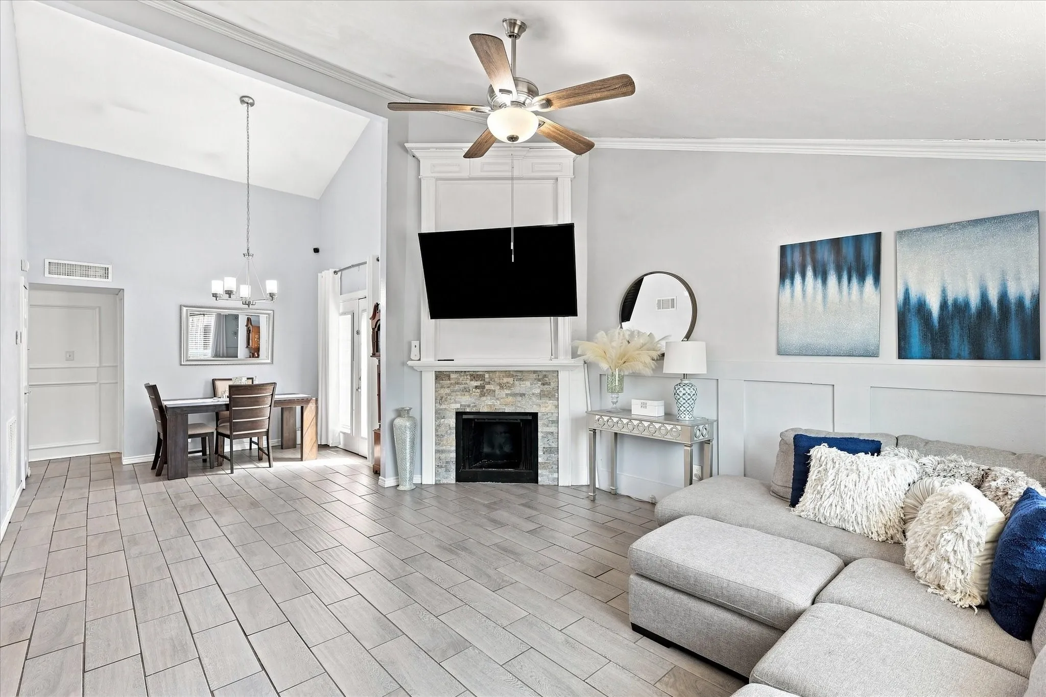 Single Family Residence For Sale in Dallas County , 420 Vincent Street, Cedar Hill, Texas 75104, 3 Bedroom, 2 Bathroom, 2 Garage spaces, 1,464 Sqft, built in 1984, mls#21223997, Real Estate Agent in Cedar Hill, Homes For Sale in Dallas county, Homes For Sale in Cedar Hill, Realtor in Cedar Hill Texas, Real Estate Brokerage Independent Realty Texas, Luminita Cordes Realtor