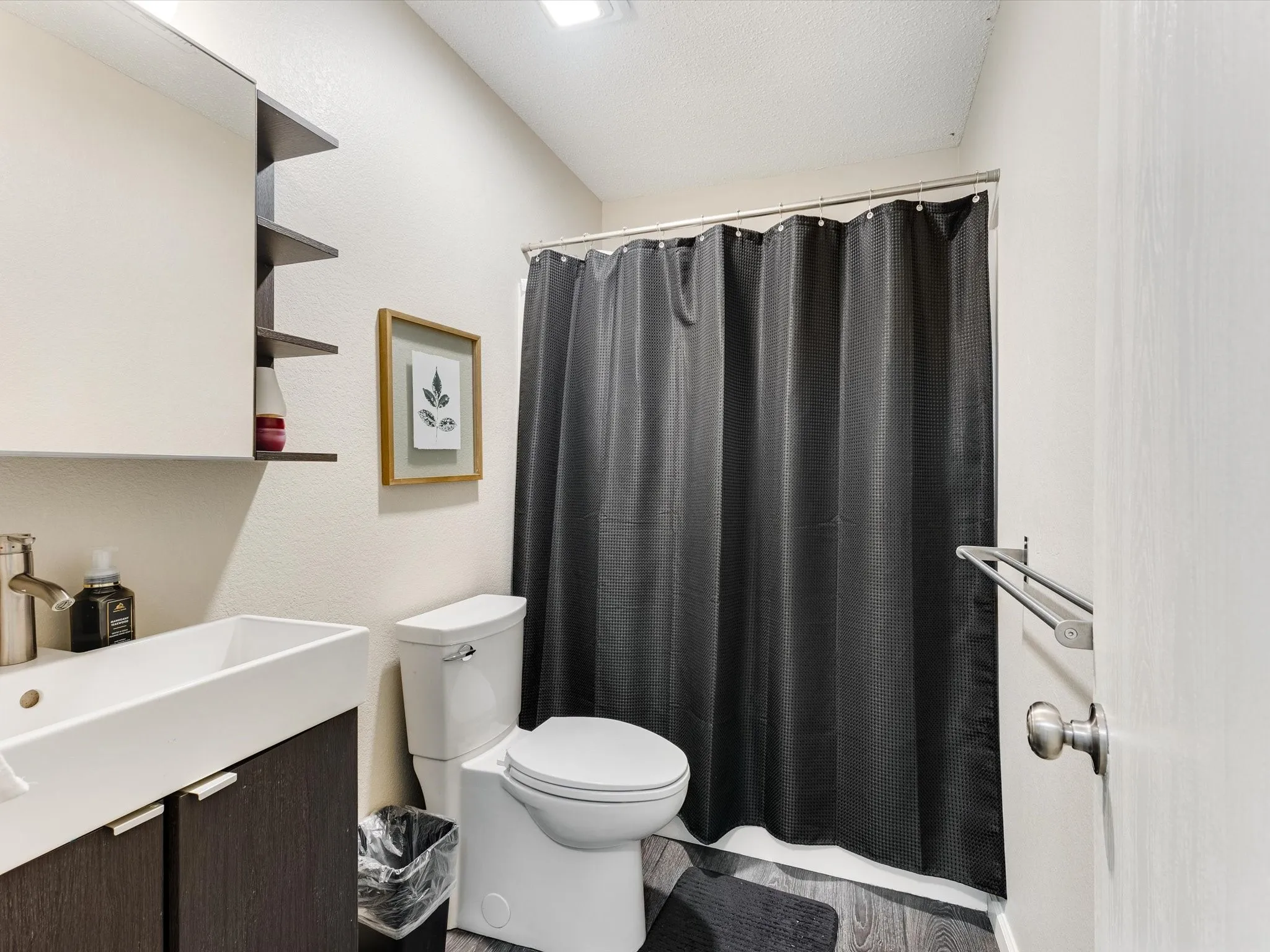 Single Family Residence For Sale in Denton County , 2120 Shawnee Trail, Fort Worth, Texas 76247, 3 Bedroom, 2 Bathroom, 2 Garage spaces, 1,701 Sqft, built in 2003, mls#21364222, Real Estate Agent in Fort Worth, Homes For Sale in Denton county, Homes For Sale in Fort Worth, Realtor in Fort Worth Texas, Real Estate Brokerage Independent Realty Texas, Luminita Cordes Realtor