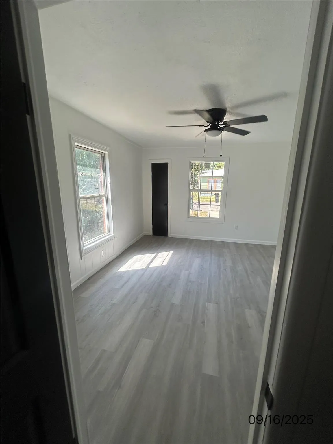 Single Family Residence For Rent in Erath County , 515 N Donna, Stephenville, Texas 76401, 3 Bedroom, 2 Bathroom, Garage spaces, 1,345 Sqft, built in 1945, mls#21364223, Real Estate Agent in Stephenville, Homes For Rent in Erath county, Homes For Rent in Stephenville, Realtor in Stephenville Texas, Real Estate Brokerage Independent Realty Texas, Luminita Cordes Realtor