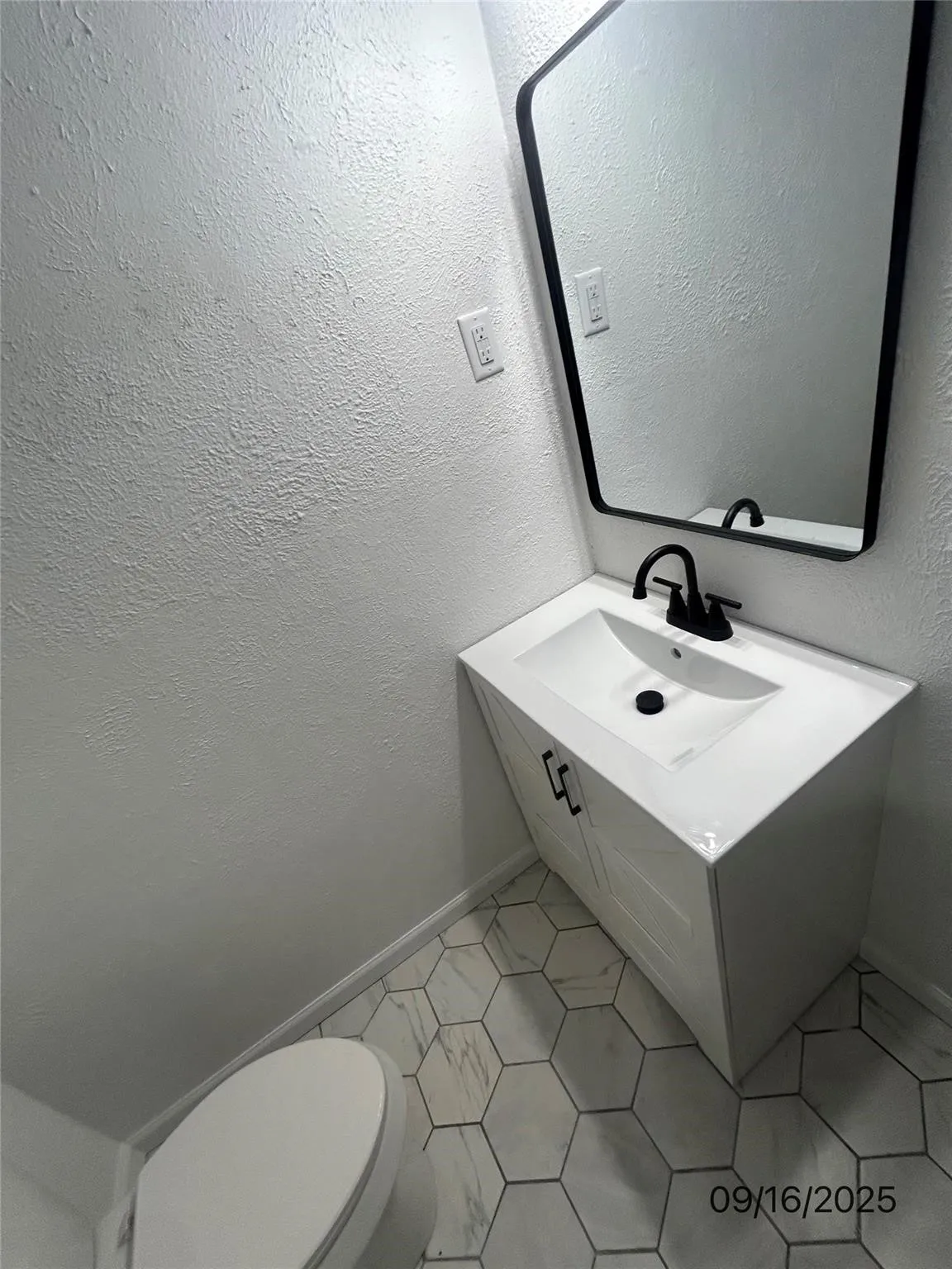 Single Family Residence For Rent in Erath County , 515 N Donna, Stephenville, Texas 76401, 3 Bedroom, 2 Bathroom, Garage spaces, 1,345 Sqft, built in 1945, mls#21364223, Real Estate Agent in Stephenville, Homes For Rent in Erath county, Homes For Rent in Stephenville, Realtor in Stephenville Texas, Real Estate Brokerage Independent Realty Texas, Luminita Cordes Realtor