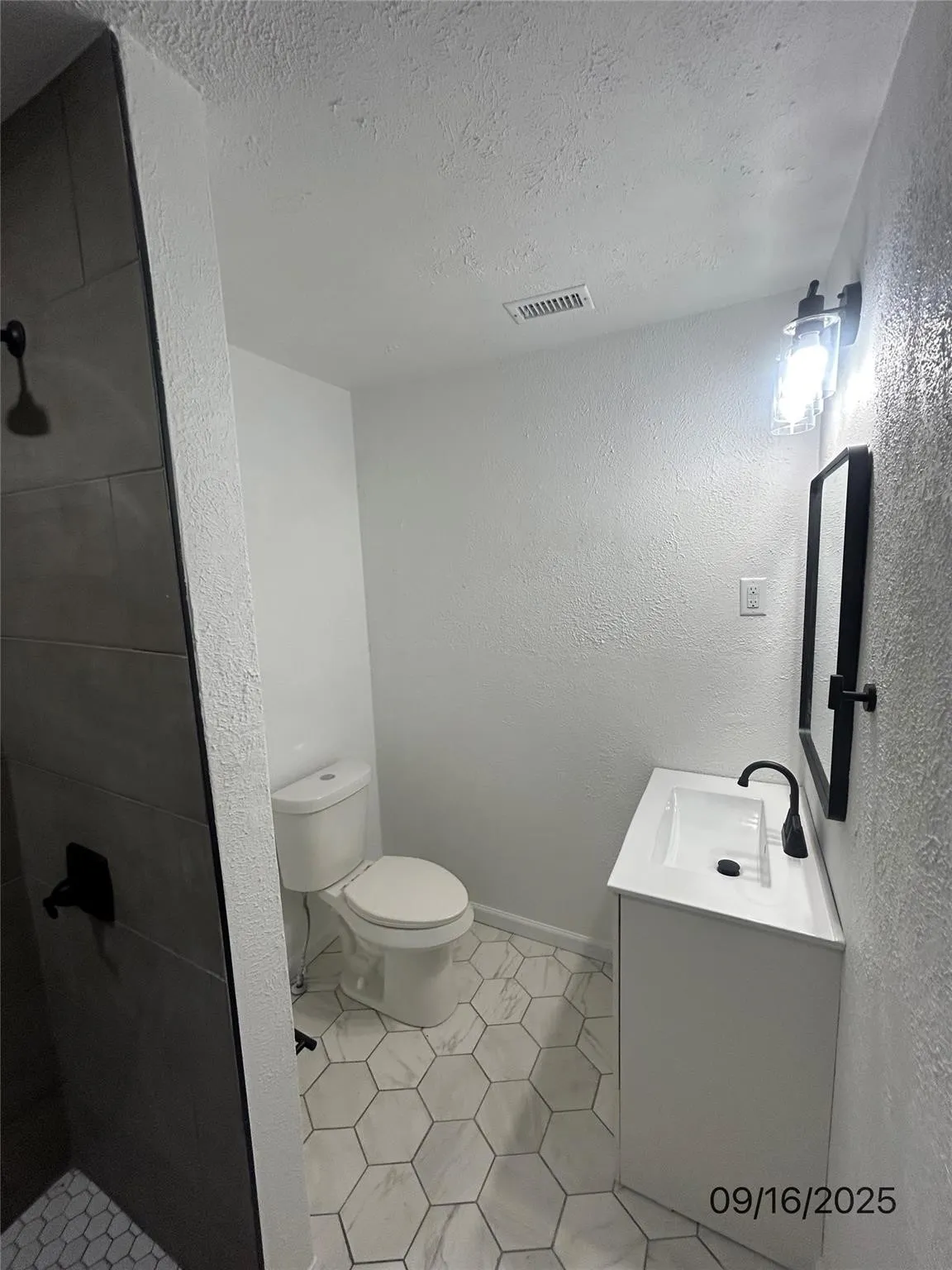Single Family Residence For Rent in Erath County , 515 N Donna, Stephenville, Texas 76401, 3 Bedroom, 2 Bathroom, Garage spaces, 1,345 Sqft, built in 1945, mls#21364223, Real Estate Agent in Stephenville, Homes For Rent in Erath county, Homes For Rent in Stephenville, Realtor in Stephenville Texas, Real Estate Brokerage Independent Realty Texas, Luminita Cordes Realtor