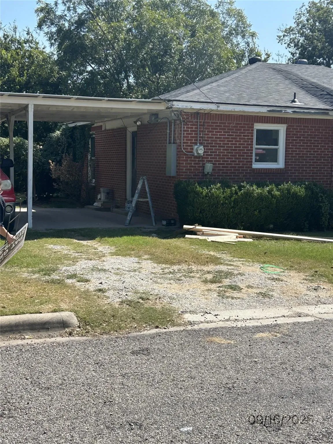 Single Family Residence For Rent in Erath County , 515 N Donna, Stephenville, Texas 76401, 3 Bedroom, 2 Bathroom, Garage spaces, 1,345 Sqft, built in 1945, mls#21364223, Real Estate Agent in Stephenville, Homes For Rent in Erath county, Homes For Rent in Stephenville, Realtor in Stephenville Texas, Real Estate Brokerage Independent Realty Texas, Luminita Cordes Realtor