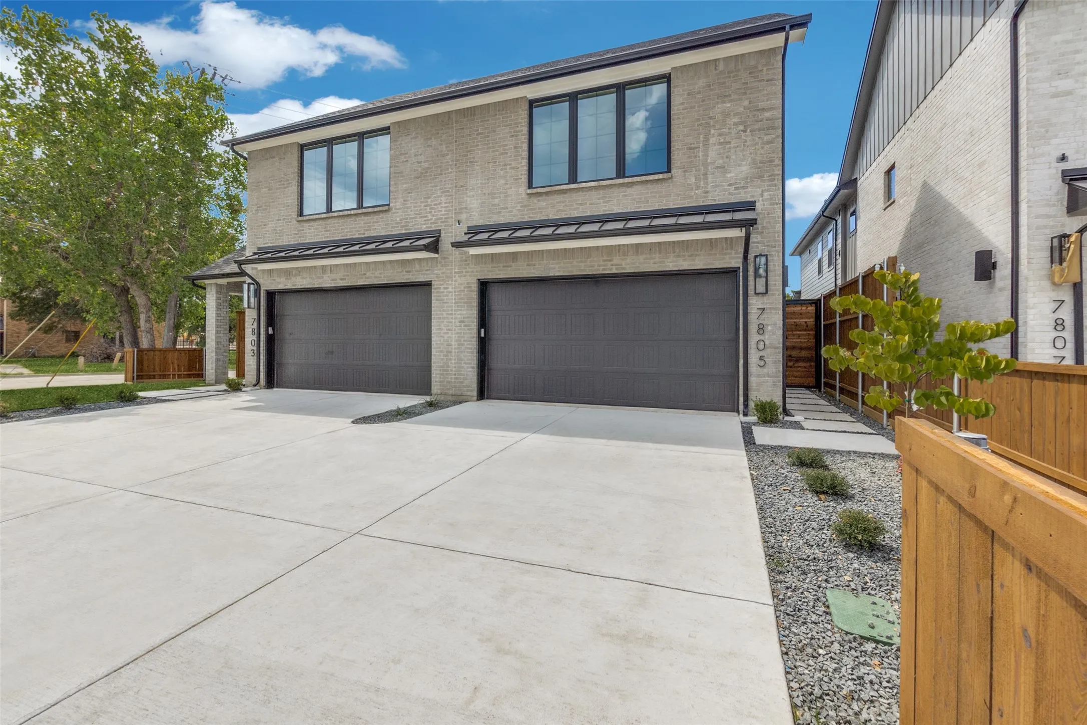 Single Family Residence For Rent in Dallas County , 7805 Denton Drive, Dallas, Texas 75235, 3 Bedroom, 3 Bathroom, 2 Garage spaces, 2,181 Sqft, built in 2023, mls#21364226, Real Estate Agent in Dallas, Homes For Rent in Dallas county, Homes For Rent in Dallas, Realtor in Dallas Texas, Real Estate Brokerage Independent Realty Texas, Luminita Cordes Realtor