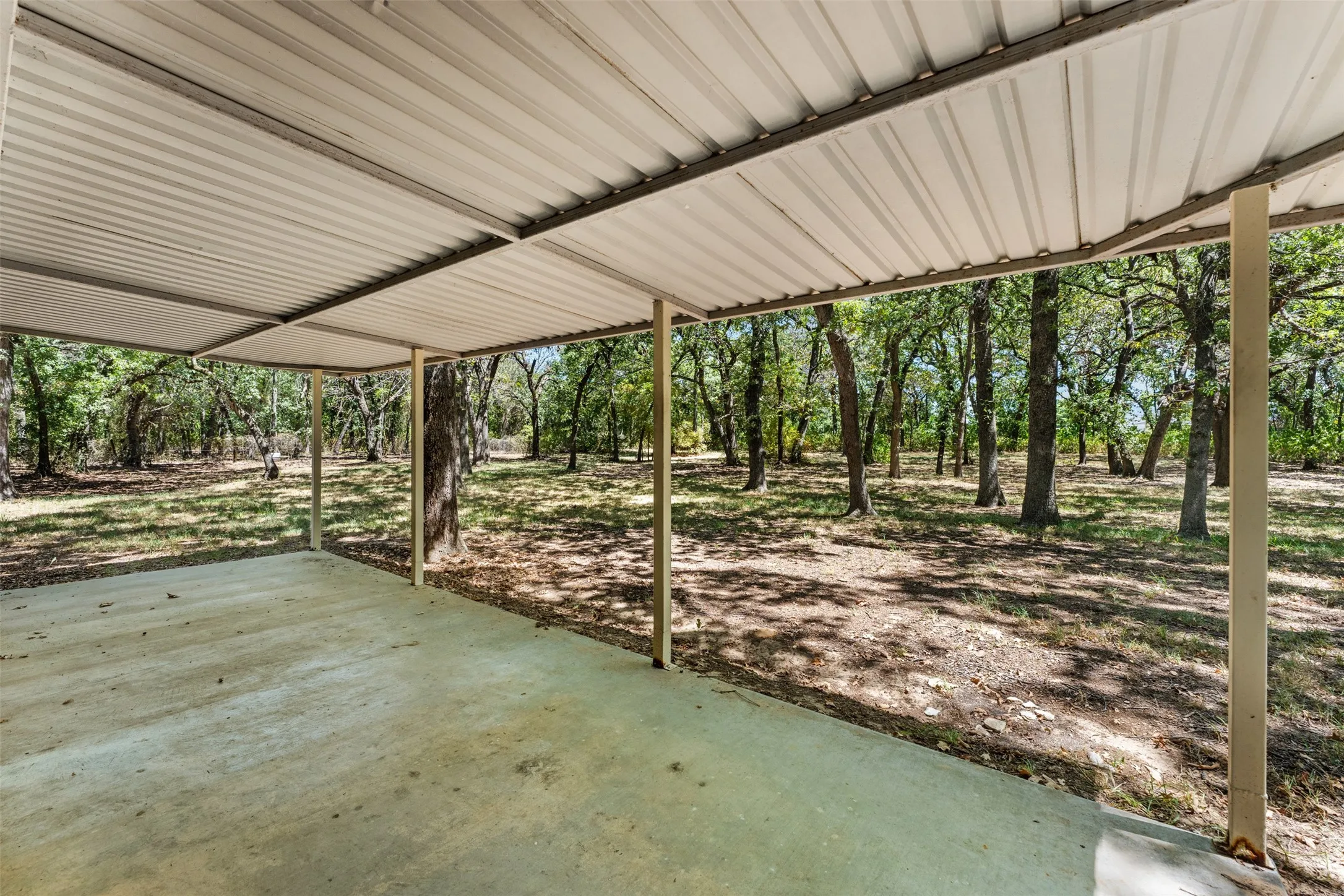 Single Family Residence For Sale in Mc Lennan County , 342 Oak Drive, Waco, Texas 76705, 3 Bedroom, 2 Bathroom, 2 Garage spaces, 1,492 Sqft, built in 1991, mls#21361966, Real Estate Agent in Waco, Homes For Sale in Mc Lennan county, Homes For Sale in Waco, Realtor in Waco Texas, Real Estate Brokerage Independent Realty Texas, Luminita Cordes Realtor