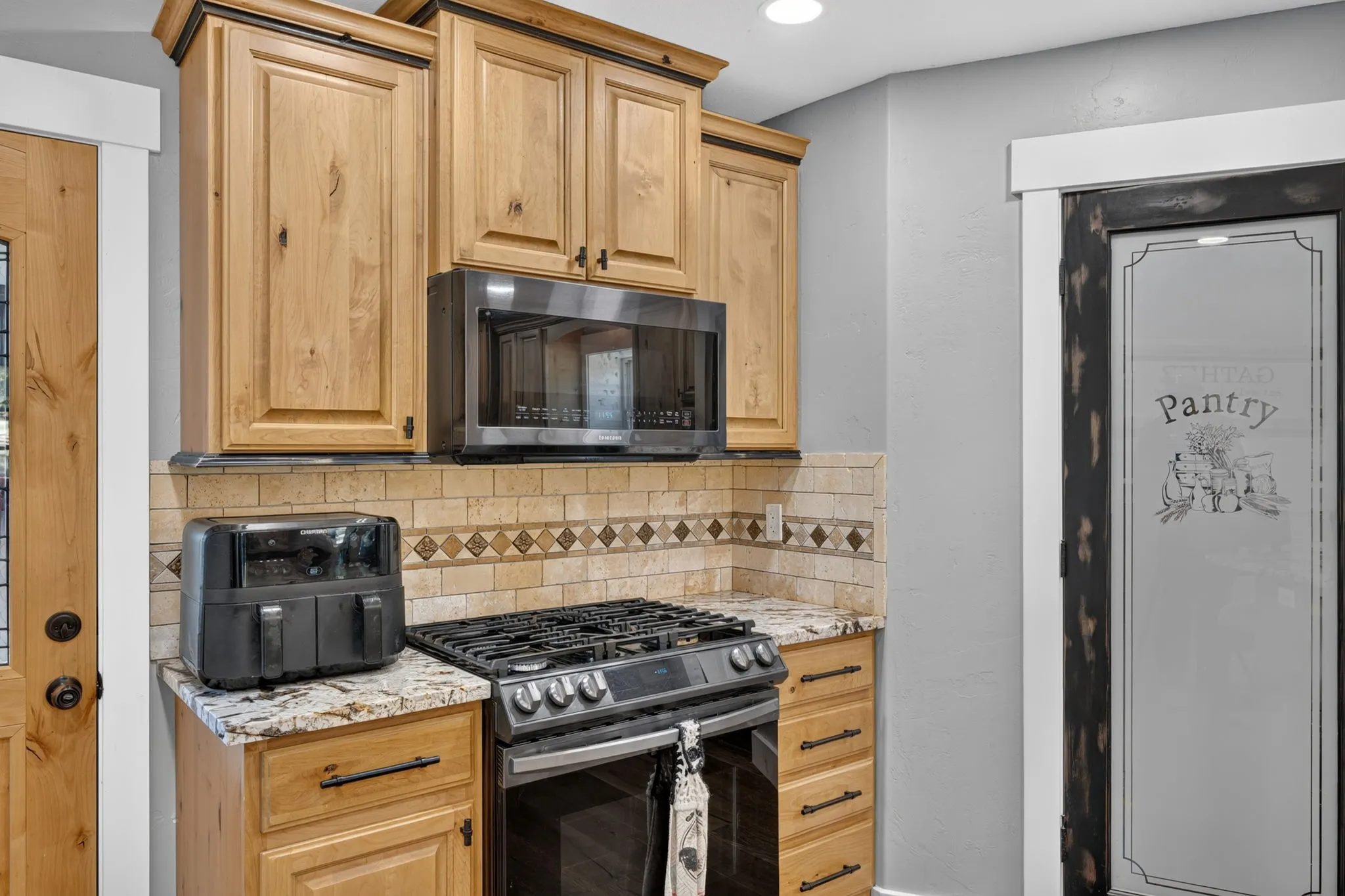 Farm For Sale in Comanche County , 5787 HWY 377/67 Highway, Comanche, Texas 76442, 4 Bedroom, 4 Bathroom, Garage spaces, 3,223 Sqft, built in 2021, Price $925,000, mls#21363905, Real Estate Agent in Comanche, Homes For Sale in Comanche county, Homes For Sale in Comanche, Realtor in Comanche Texas, Real Estate Brokerage Independent Realty Texas, Luminita Cordes Realtor