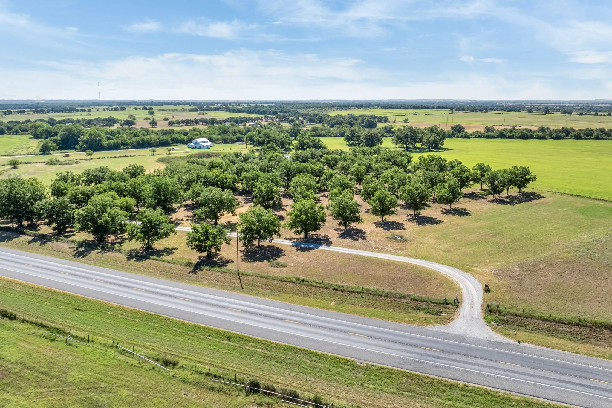 Farm For Sale in Comanche County , 5787 HWY 377/67 Highway, Comanche, Texas 76442, 4 Bedroom, 4 Bathroom, Garage spaces, 3,223 Sqft, built in 2021, Price $925,000, mls#21363905, Real Estate Agent in Comanche, Homes For Sale in Comanche county, Homes For Sale in Comanche, Realtor in Comanche Texas, Real Estate Brokerage Independent Realty Texas, Luminita Cordes Realtor