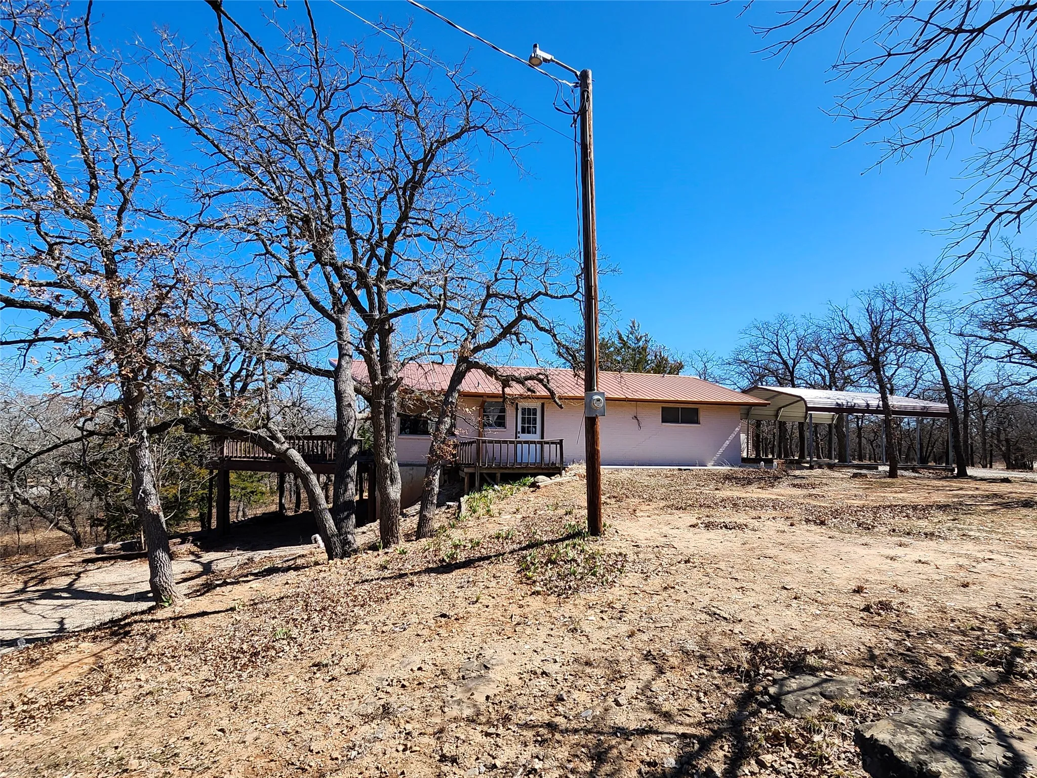Single Family Residence For Sale in Montague County , 380 Nocona Drive, Nocona, Texas 76255, 3 Bedroom, 2 Bathroom, Garage spaces, 1,092 Sqft, built in 1977, Price $169,900, mls#21364050, Real Estate Agent in Nocona, Homes For Sale in Montague county, Homes For Sale in Nocona, Realtor in Nocona Texas, Real Estate Brokerage Independent Realty Texas, Luminita Cordes Realtor