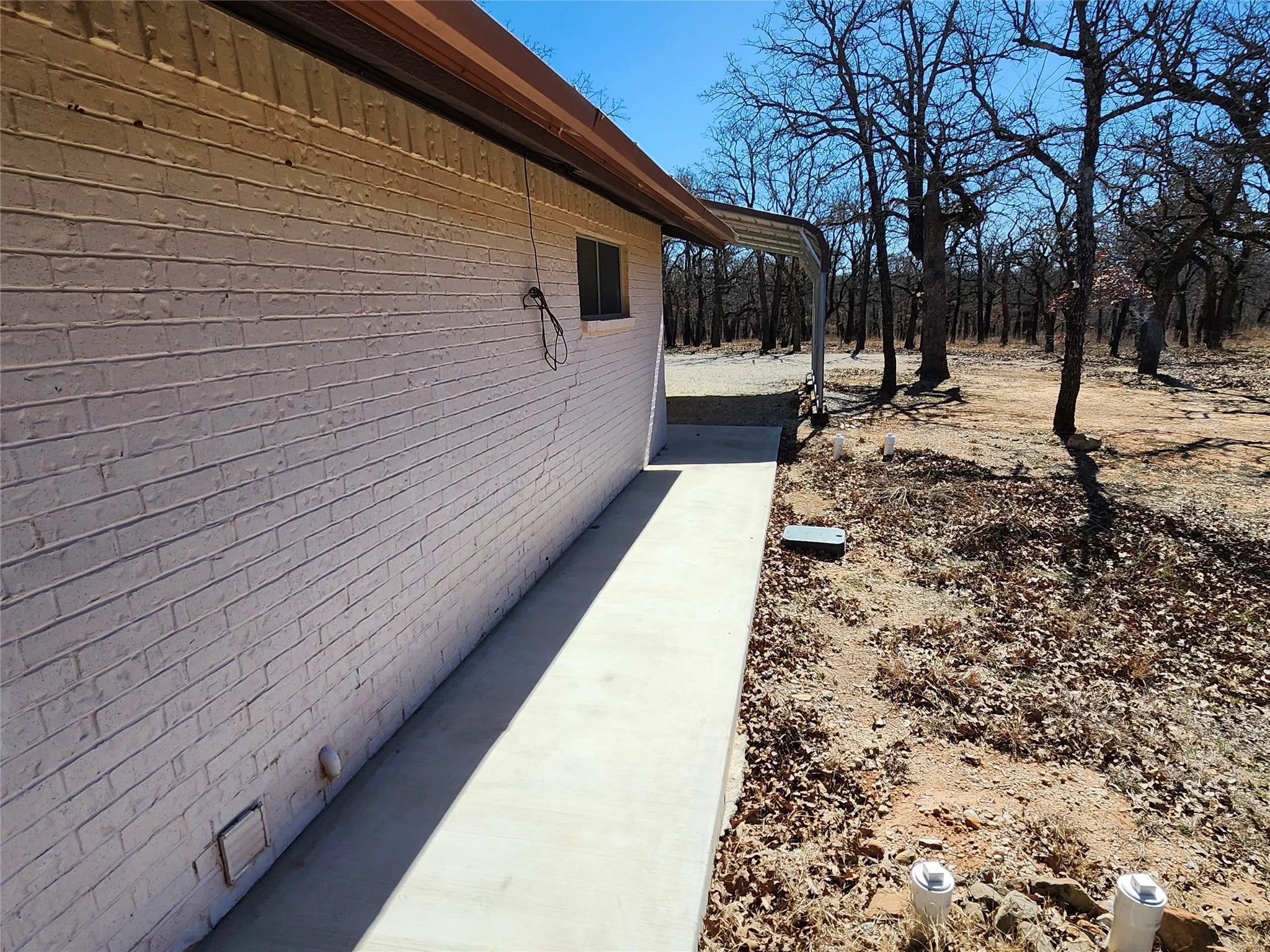 Single Family Residence For Sale in Montague County , 380 Nocona Drive, Nocona, Texas 76255, 3 Bedroom, 2 Bathroom, Garage spaces, 1,092 Sqft, built in 1977, Price $169,900, mls#21364050, Real Estate Agent in Nocona, Homes For Sale in Montague county, Homes For Sale in Nocona, Realtor in Nocona Texas, Real Estate Brokerage Independent Realty Texas, Luminita Cordes Realtor