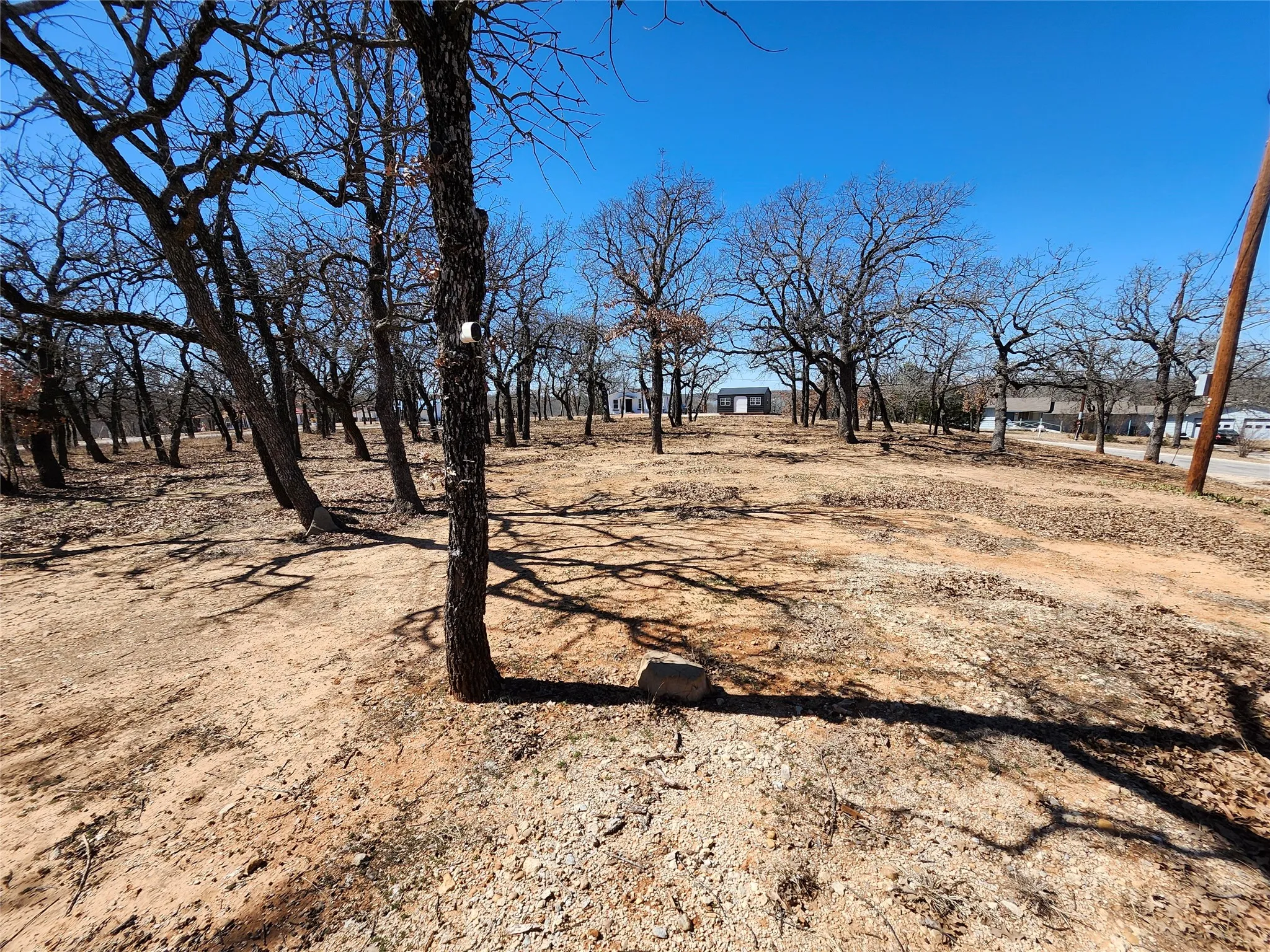 Single Family Residence For Sale in Montague County , 380 Nocona Drive, Nocona, Texas 76255, 3 Bedroom, 2 Bathroom, Garage spaces, 1,092 Sqft, built in 1977, Price $169,900, mls#21364050, Real Estate Agent in Nocona, Homes For Sale in Montague county, Homes For Sale in Nocona, Realtor in Nocona Texas, Real Estate Brokerage Independent Realty Texas, Luminita Cordes Realtor