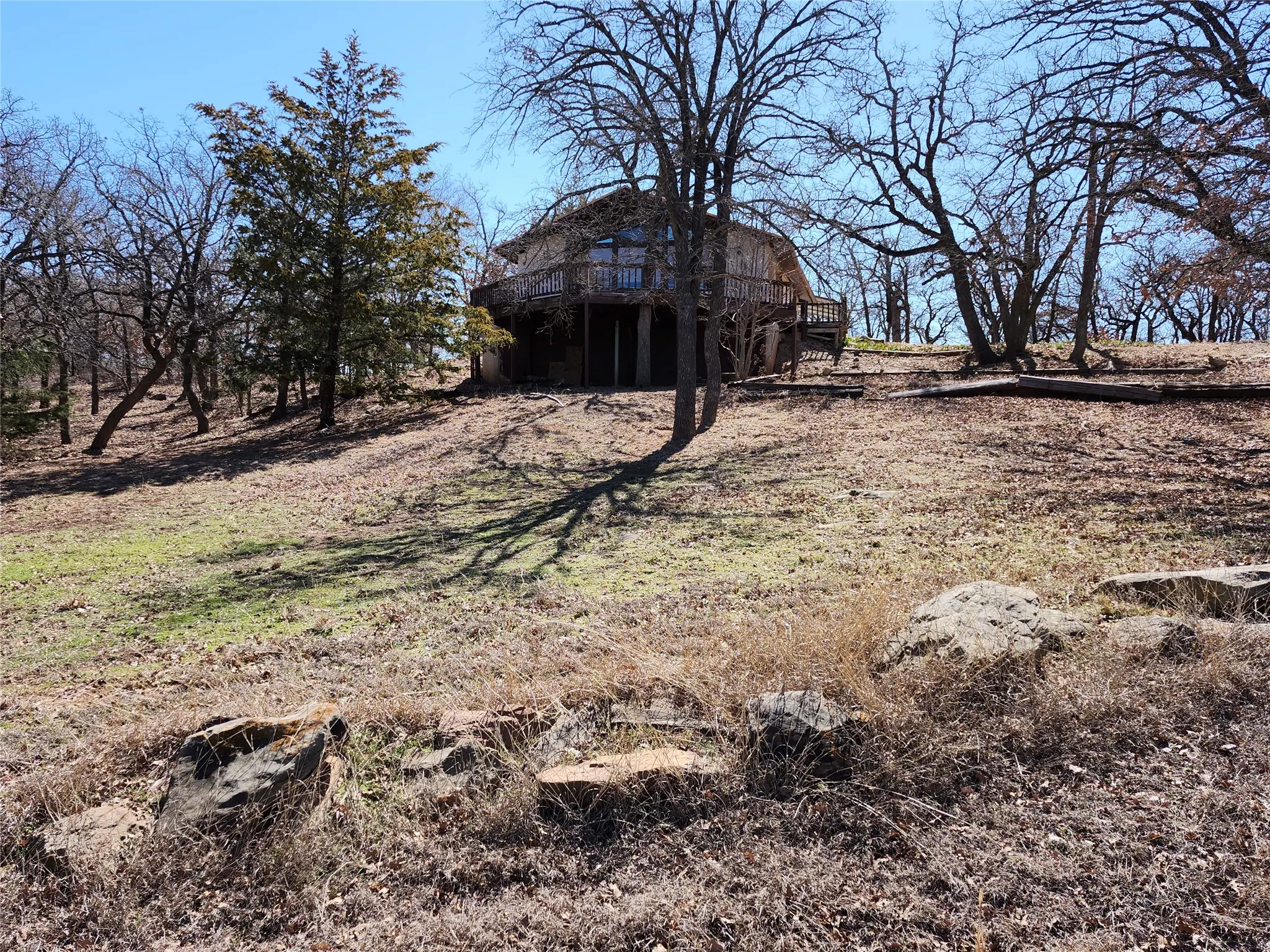Single Family Residence For Sale in Montague County , 380 Nocona Drive, Nocona, Texas 76255, 3 Bedroom, 2 Bathroom, Garage spaces, 1,092 Sqft, built in 1977, Price $169,900, mls#21364050, Real Estate Agent in Nocona, Homes For Sale in Montague county, Homes For Sale in Nocona, Realtor in Nocona Texas, Real Estate Brokerage Independent Realty Texas, Luminita Cordes Realtor