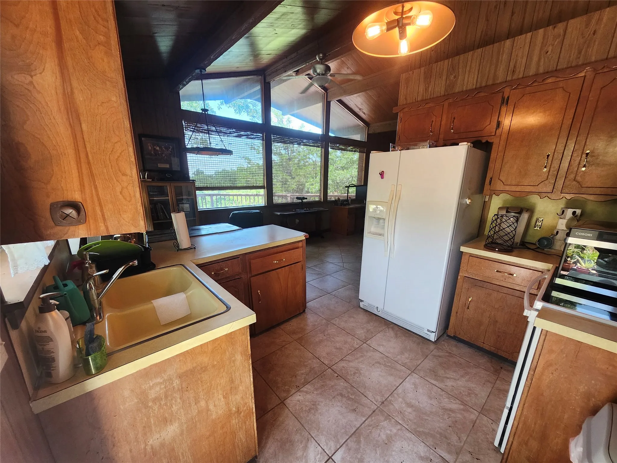 Single Family Residence For Sale in Montague County , 380 Nocona Drive, Nocona, Texas 76255, 3 Bedroom, 2 Bathroom, Garage spaces, 1,092 Sqft, built in 1977, Price $169,900, mls#21364050, Real Estate Agent in Nocona, Homes For Sale in Montague county, Homes For Sale in Nocona, Realtor in Nocona Texas, Real Estate Brokerage Independent Realty Texas, Luminita Cordes Realtor