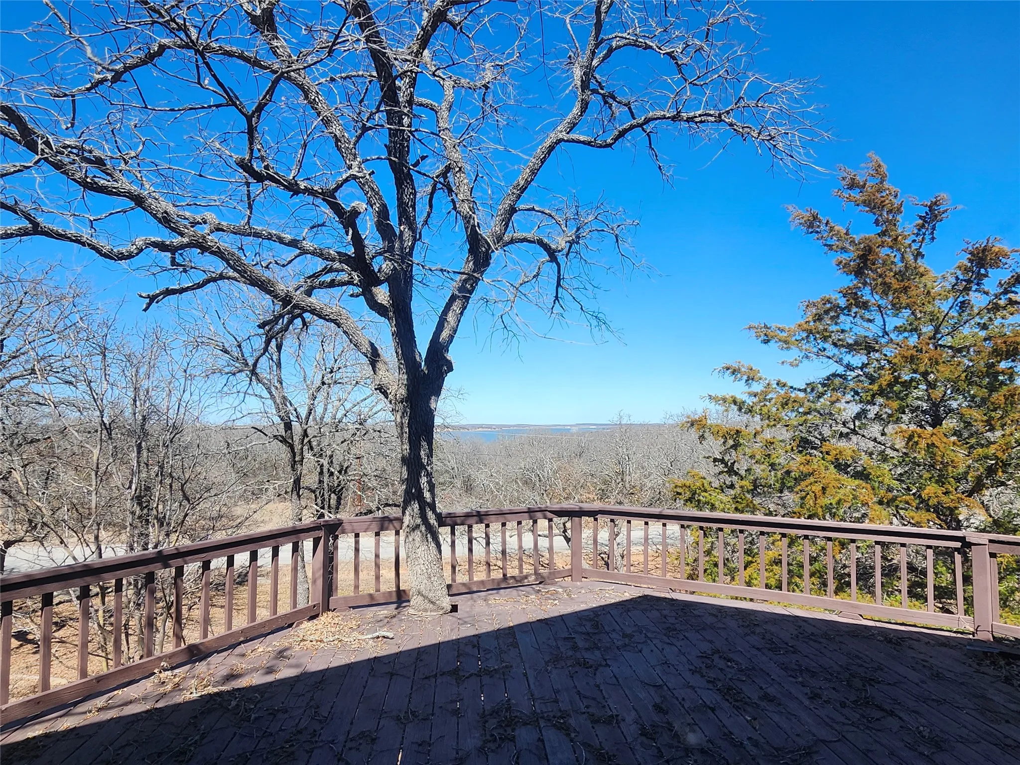 Single Family Residence For Sale in Montague County , 380 Nocona Drive, Nocona, Texas 76255, 3 Bedroom, 2 Bathroom, Garage spaces, 1,092 Sqft, built in 1977, Price $169,900, mls#21364050, Real Estate Agent in Nocona, Homes For Sale in Montague county, Homes For Sale in Nocona, Realtor in Nocona Texas, Real Estate Brokerage Independent Realty Texas, Luminita Cordes Realtor