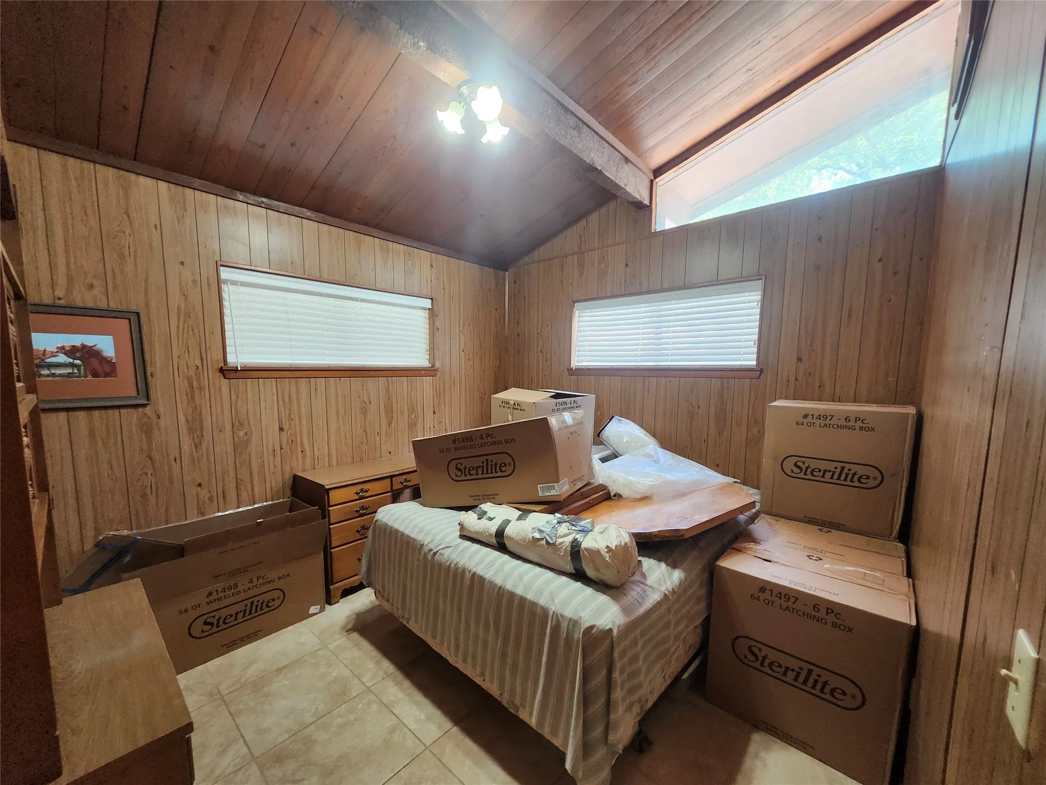 Single Family Residence For Sale in Montague County , 380 Nocona Drive, Nocona, Texas 76255, 3 Bedroom, 2 Bathroom, Garage spaces, 1,092 Sqft, built in 1977, Price $169,900, mls#21364050, Real Estate Agent in Nocona, Homes For Sale in Montague county, Homes For Sale in Nocona, Realtor in Nocona Texas, Real Estate Brokerage Independent Realty Texas, Luminita Cordes Realtor