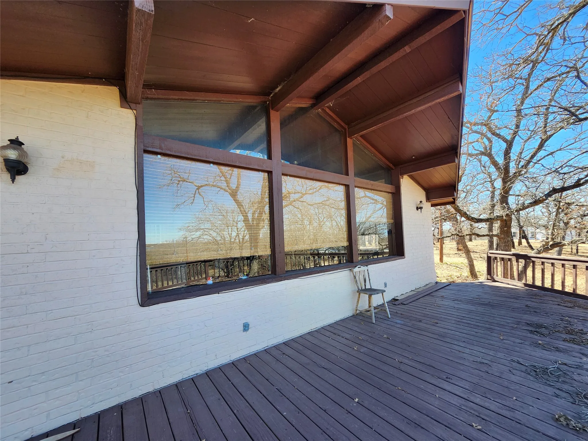 Single Family Residence For Sale in Montague County , 380 Nocona Drive, Nocona, Texas 76255, 3 Bedroom, 2 Bathroom, Garage spaces, 1,092 Sqft, built in 1977, Price $169,900, mls#21364050, Real Estate Agent in Nocona, Homes For Sale in Montague county, Homes For Sale in Nocona, Realtor in Nocona Texas, Real Estate Brokerage Independent Realty Texas, Luminita Cordes Realtor