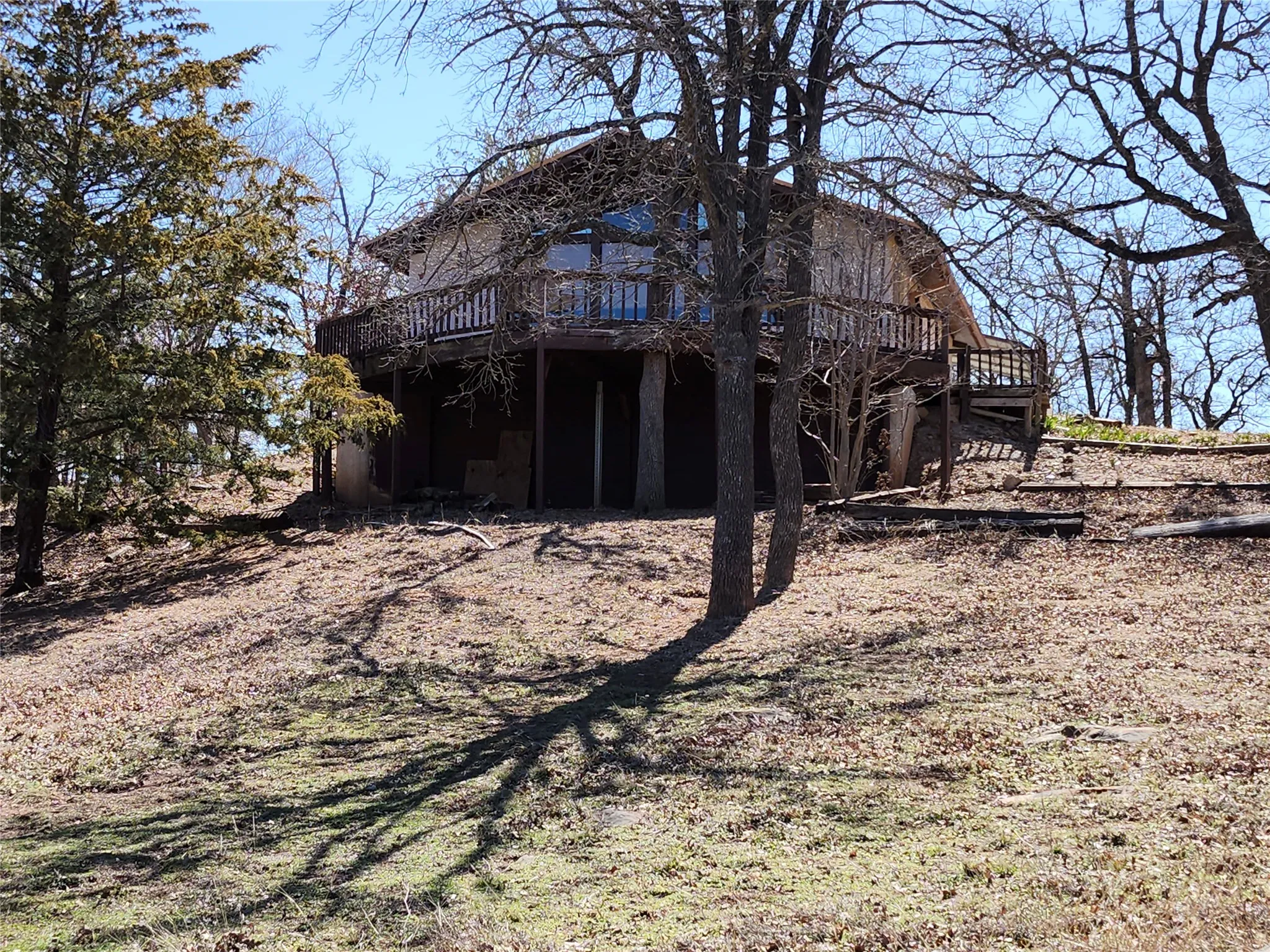 Single Family Residence For Sale in Montague County , 380 Nocona Drive, Nocona, Texas 76255, 3 Bedroom, 2 Bathroom, Garage spaces, 1,092 Sqft, built in 1977, Price $169,900, mls#21364050, Real Estate Agent in Nocona, Homes For Sale in Montague county, Homes For Sale in Nocona, Realtor in Nocona Texas, Real Estate Brokerage Independent Realty Texas, Luminita Cordes Realtor