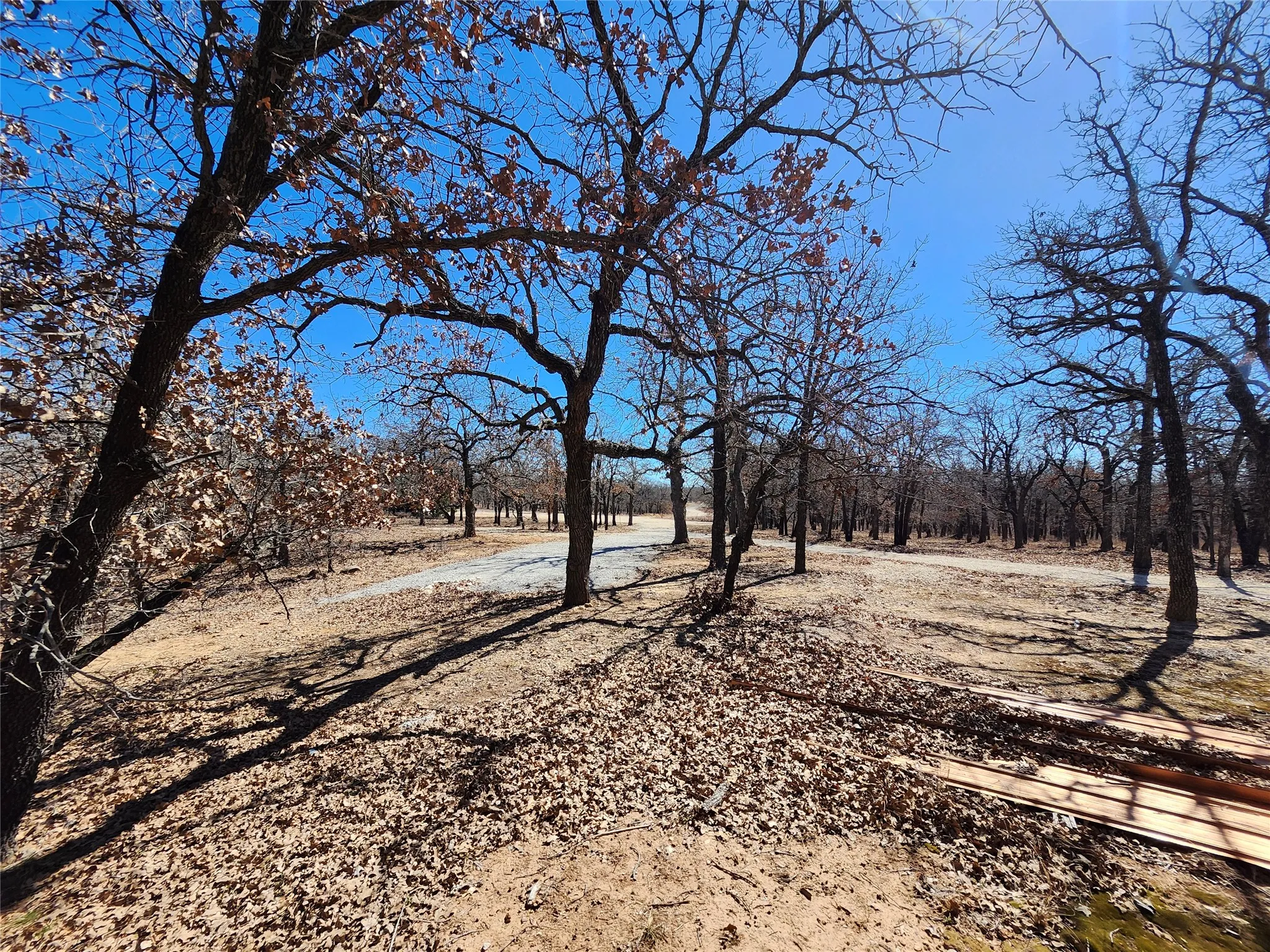 Single Family Residence For Sale in Montague County , 380 Nocona Drive, Nocona, Texas 76255, 3 Bedroom, 2 Bathroom, Garage spaces, 1,092 Sqft, built in 1977, Price $169,900, mls#21364050, Real Estate Agent in Nocona, Homes For Sale in Montague county, Homes For Sale in Nocona, Realtor in Nocona Texas, Real Estate Brokerage Independent Realty Texas, Luminita Cordes Realtor
